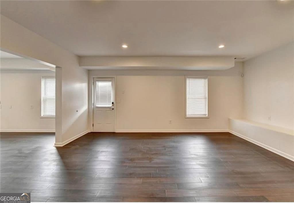 5 bedroom, 3.5 bathroom, 3,499 sq ft single family residence for sale at 1376 Castleberry Drive, Buford, GA 30518 — photo 6