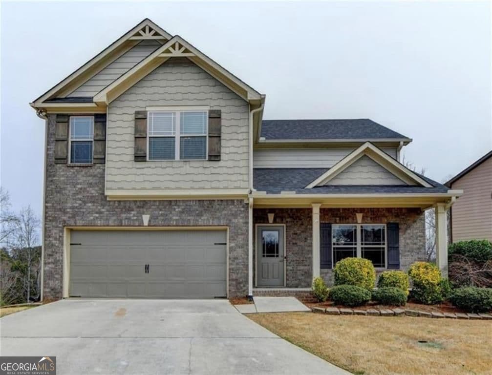 5 bedroom, 3.5 bathroom, 3,499 sq ft single family residence for sale at 1376 Castleberry Drive, Buford, GA 30518 — photo 1 of 19