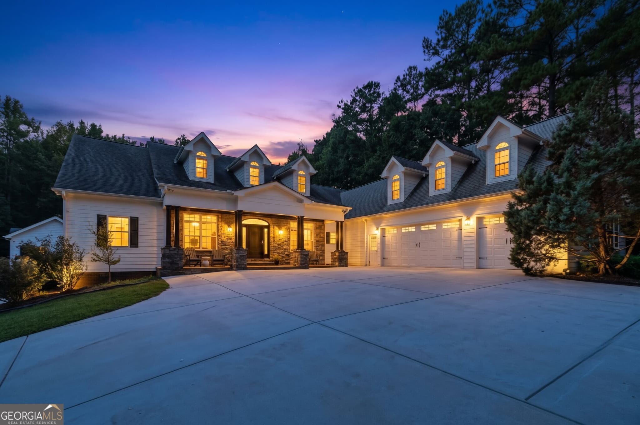 4 bedroom, 5.5 bathroom, 4,904 sq ft single family residence for sale at 582 Knox Chapel Road, Social Circle, GA 30025 — photo 1 of 65