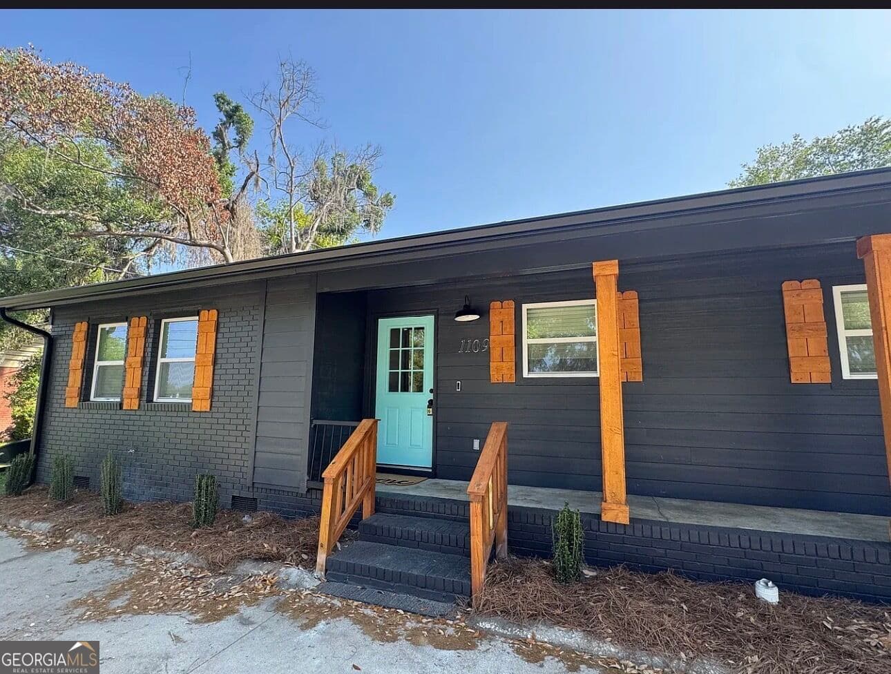 6 bedroom, 6 bathroom, 3,086 sq ft single family residence for sale at 1107/1109 N. Oak Street 1107 & 1109, Valdosta, GA 31601