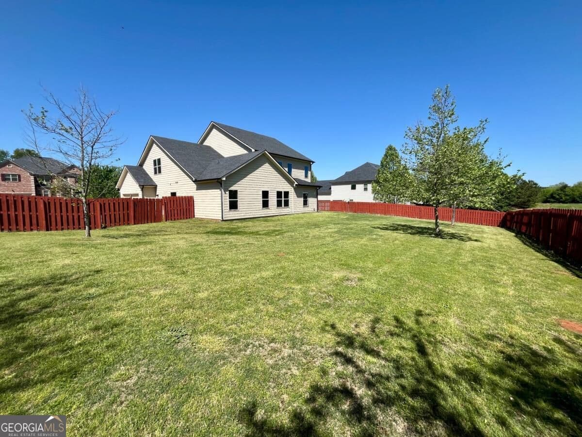 5 bedroom, 3.5 bathroom, 3,684 sq ft single family residence for rent at 9081 Dawes Crossing, Mcdonough, GA 30252 for $3,395 a month — photo 6