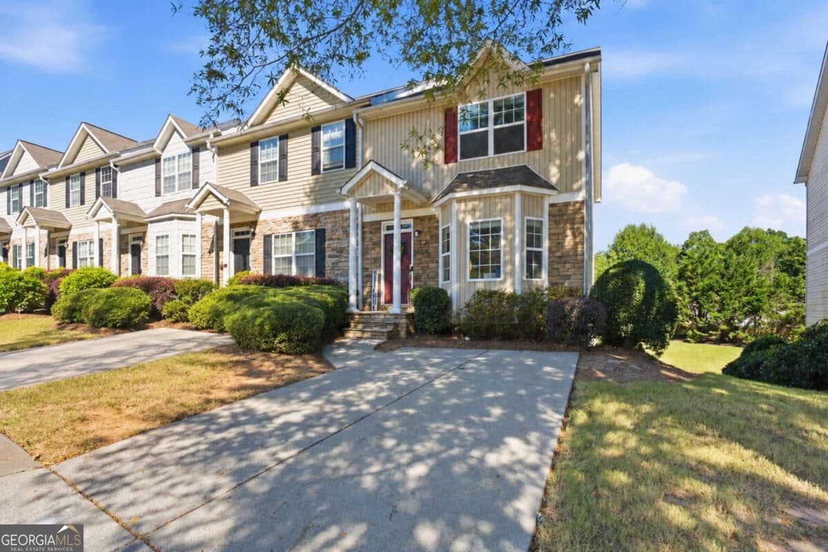 3 bedroom, 3 bathroom, 2,800 sq ft single family residence for sale at 243 Derby Court, Acworth, GA 30102 — photo 2