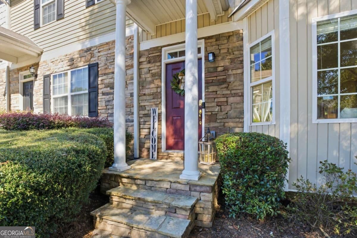 3 bedroom, 3 bathroom, 2,800 sq ft single family residence for sale at 243 Derby Court, Acworth, GA 30102 — photo 3