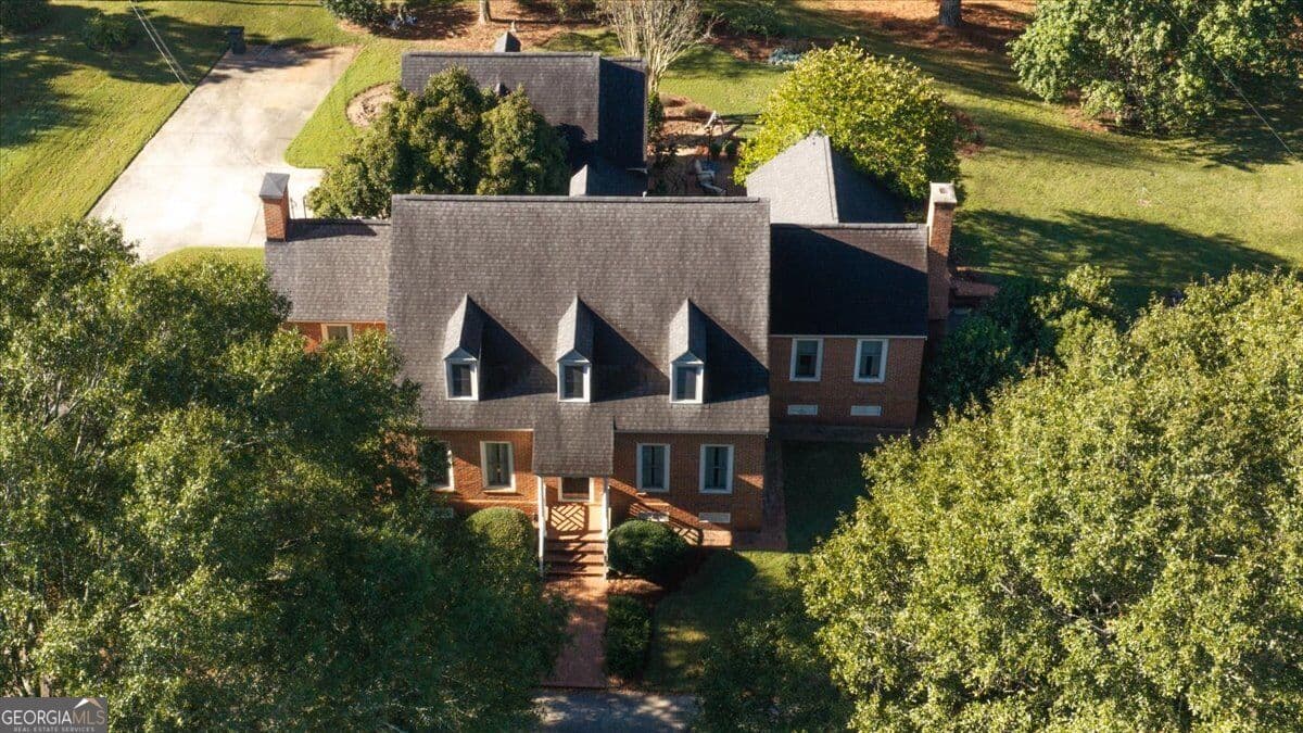 3 bedroom, 2.5 bathroom, 3,179 sq ft single family residence for sale at 229 Antler Drive, Thomaston, GA 30286 — photo 3