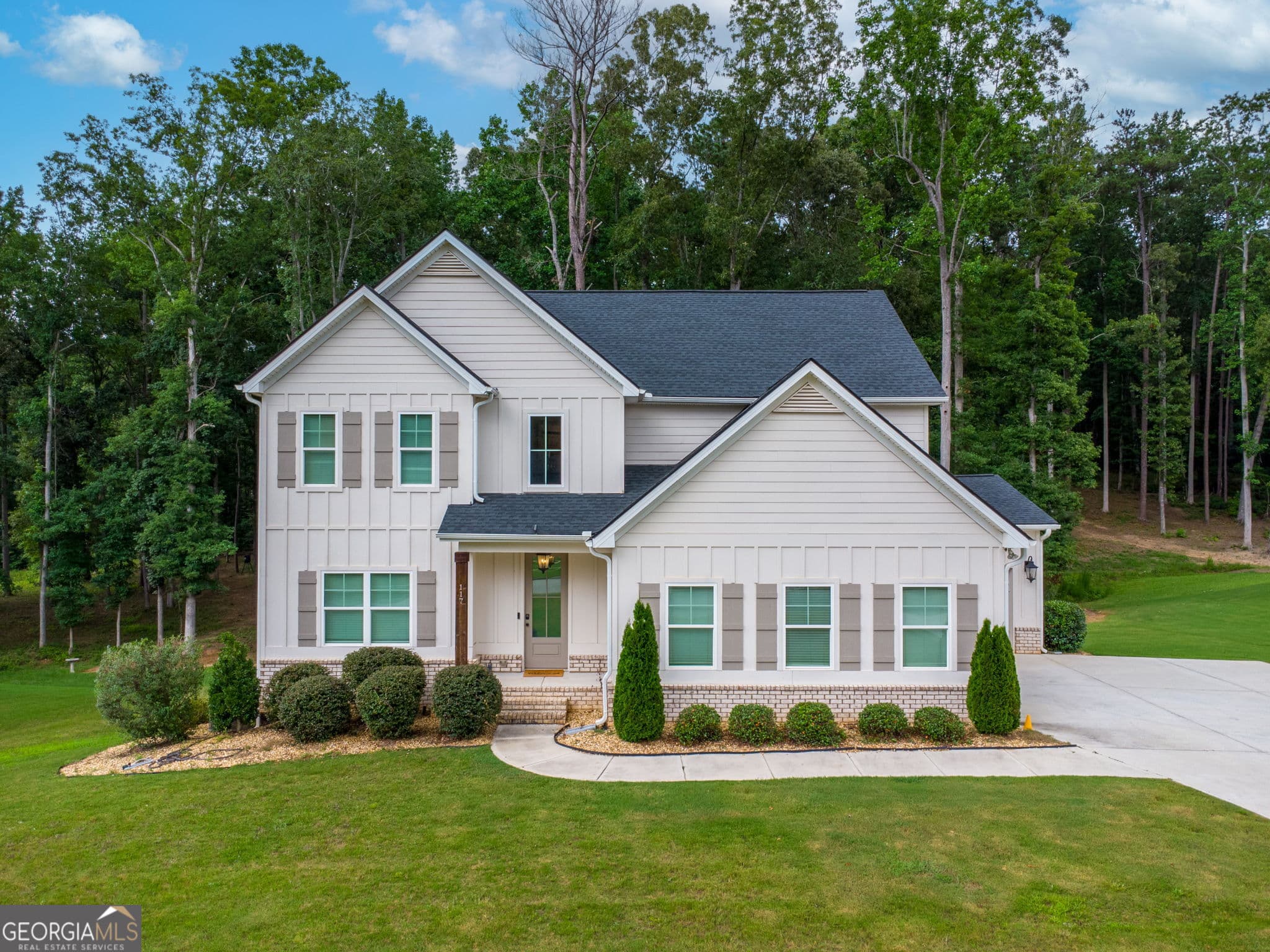 5 bedroom, 3 bathroom, 2,769 sq ft single family residence for sale at 117 Brinley Drive, Sharpsburg, GA 30277