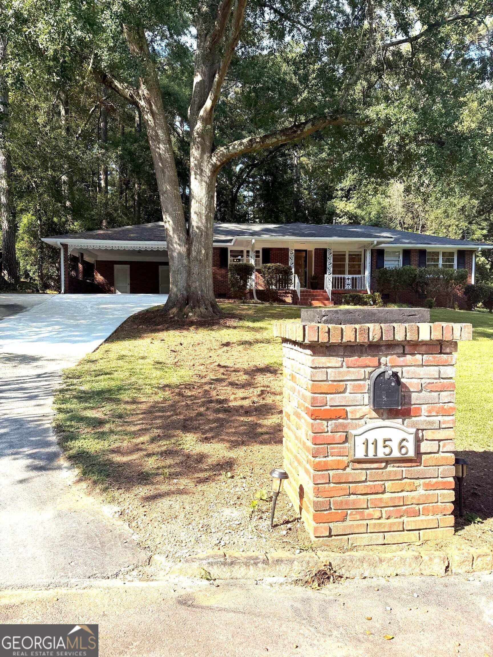 3 bedroom, 2 bathroom, 1,500 sq ft single family residence for sale at 1156 Clydedale Drive, Clarkston, GA 30021 — photo 2