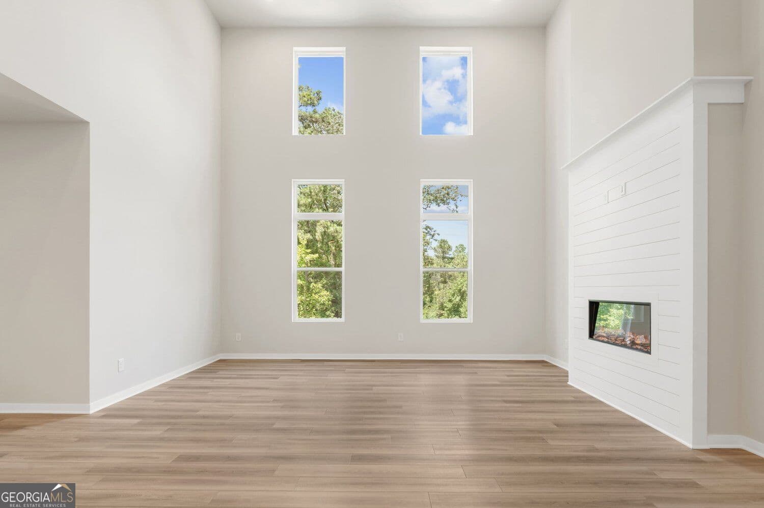 6 bedroom, 4.5 bathroom, 3,829 sq ft single family residence for sale at 140 Serenade Creek Road, Mcdonough, GA 30252 — photo 3