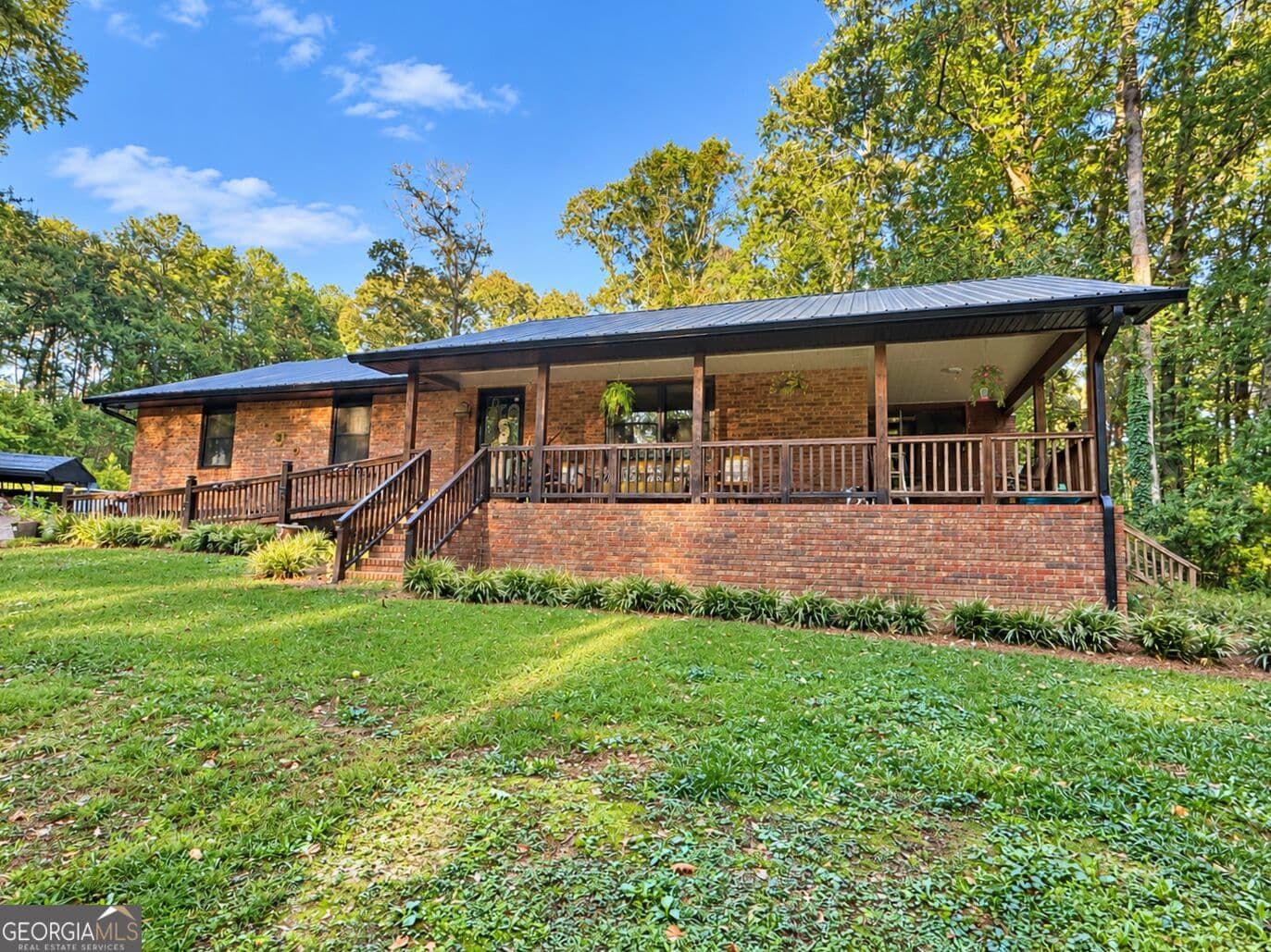 3 bedroom, 2 bathroom, 1,740 sq ft single family residence for sale at 3453 Bowman Highway, Hartwell, GA 30643 — photo 2