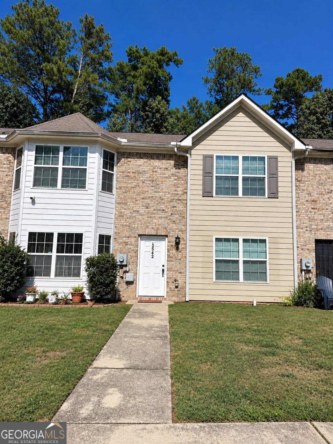 3 bedroom, 2.5 bathroom, 1,384 sq ft townhouse for rent at 5542 Pineridge Court, Forest Park, GA 30297 for $1,400 a month — photo 1 of 1