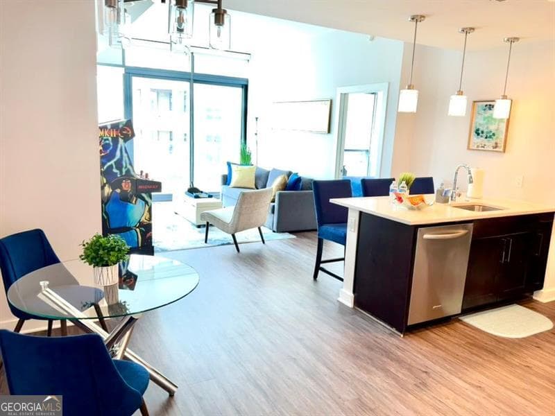3 bedroom, 2 bathroom, 1,400 sq ft apartment for rent at 3380 Peachtree Road S08, Atlanta, GA 30326 for $5,960 a month — photo 8