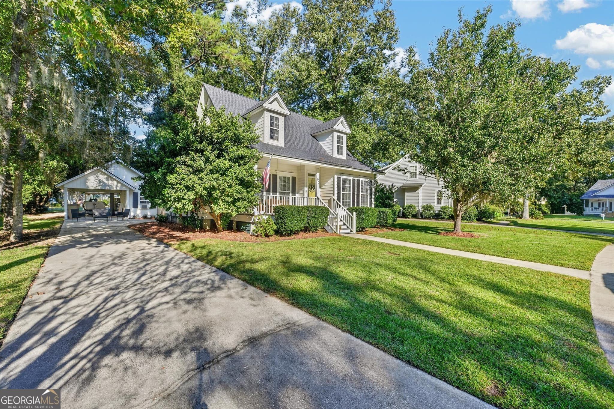 3 bedroom, 2 bathroom, 1,710 sq ft single family residence for sale at 90 Cottage Court, Richmond Hill, GA 31324 — photo 5