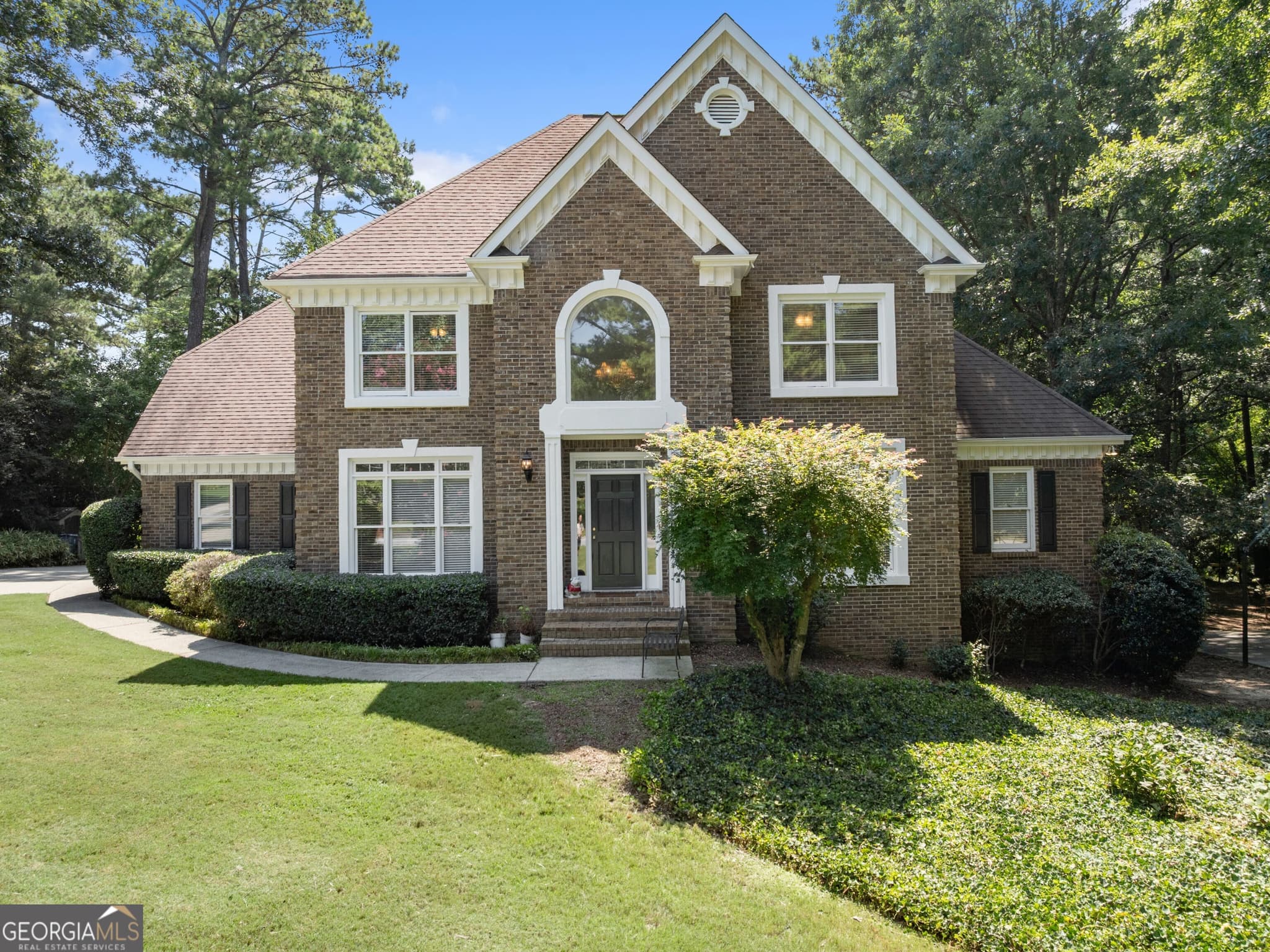 5 bedroom, 5 bathroom, 5,471 sq ft single family residence for sale at 1430 Roanoke Trace, Grayson, GA 30017 — photo 3