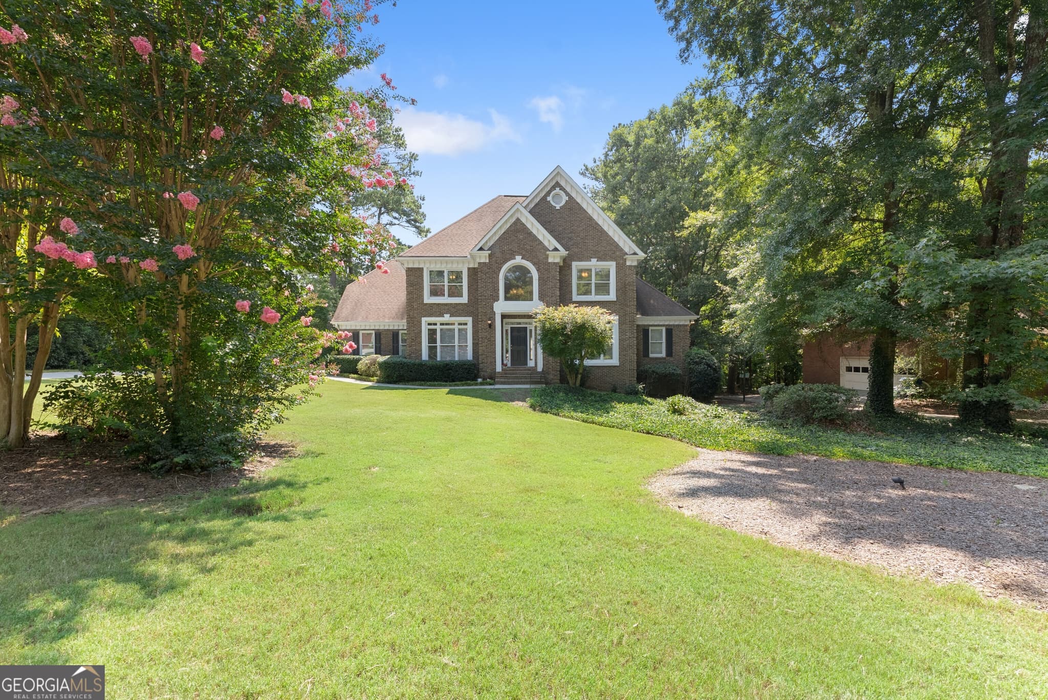 5 bedroom, 5 bathroom, 5,471 sq ft single family residence for sale at 1430 Roanoke Trace, Grayson, GA 30017 — photo 5