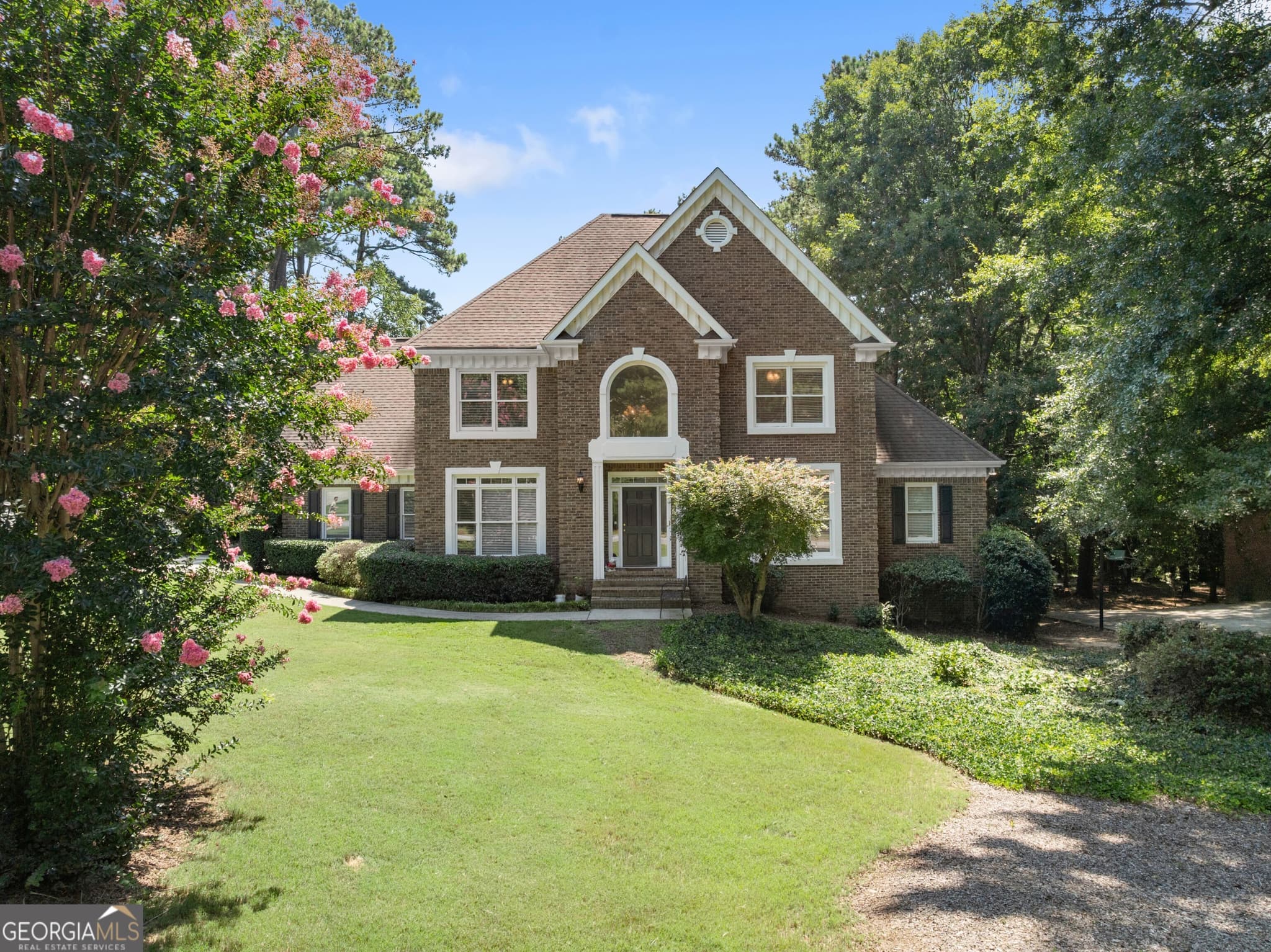 5 bedroom, 5 bathroom, 5,471 sq ft single family residence for sale at 1430 Roanoke Trace, Grayson, GA 30017 — photo 4
