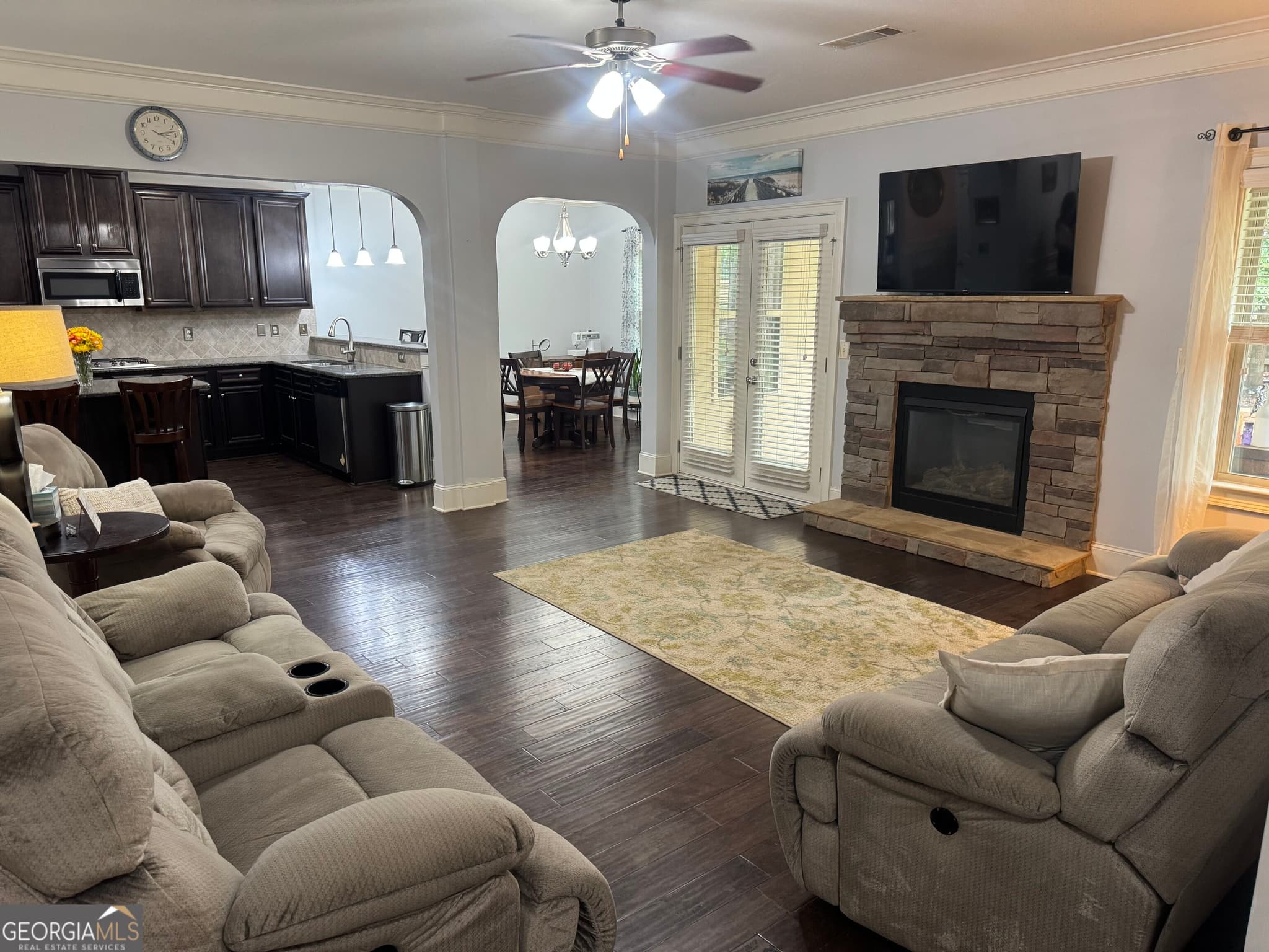 5 bedroom, 4 bathroom, 3,604 sq ft single family residence for sale at 17 Canyon View Drive, Newnan, GA 30265 — photo 7