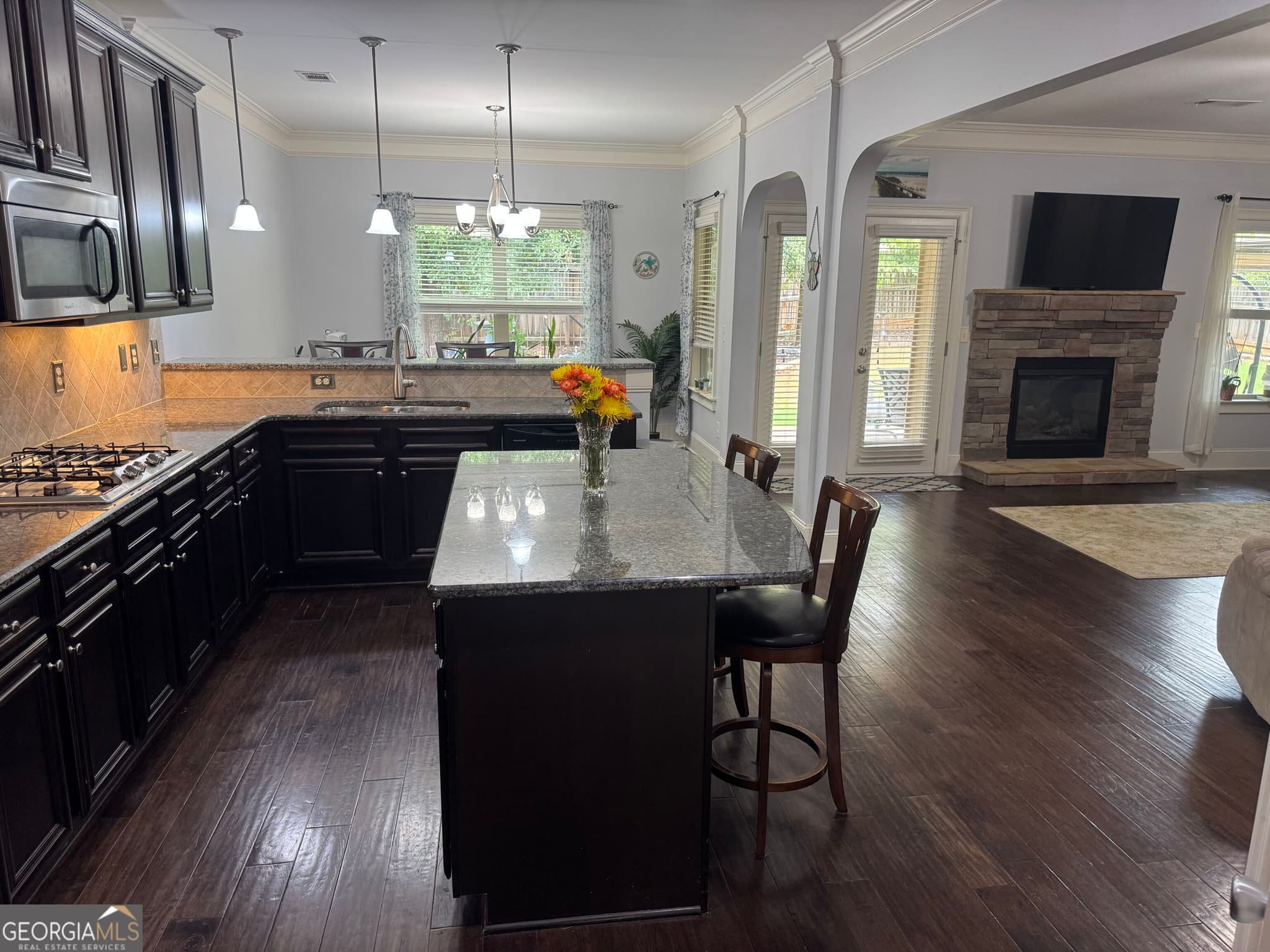 5 bedroom, 4 bathroom, 3,604 sq ft single family residence for sale at 17 Canyon View Drive, Newnan, GA 30265 — photo 4