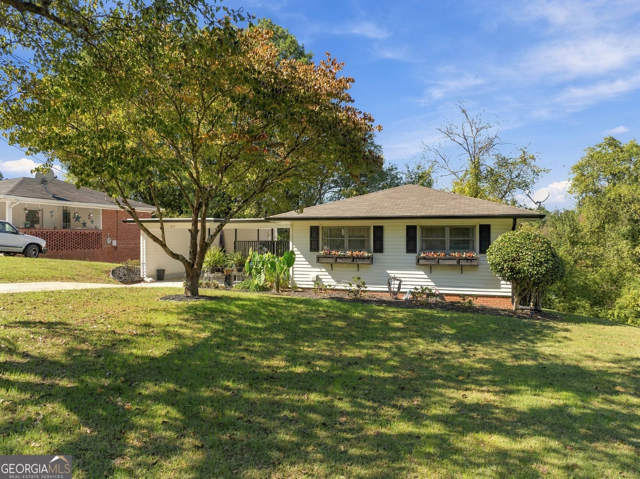 2 bedroom, 1.5 bathroom, 1,219 sq ft single family residence for sale at 224 Flora Avenue, Rome, GA 30161