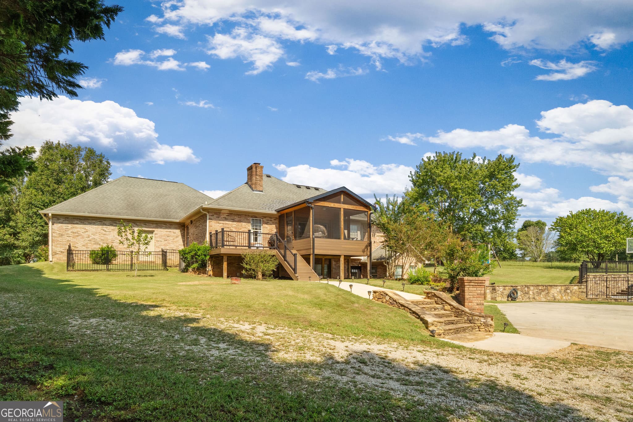 8 bedroom, 4.5 bathroom, 4,955 sq ft condominium for sale at 2220 Bethesda Church Road, Carrollton, GA 30117 — photo 7