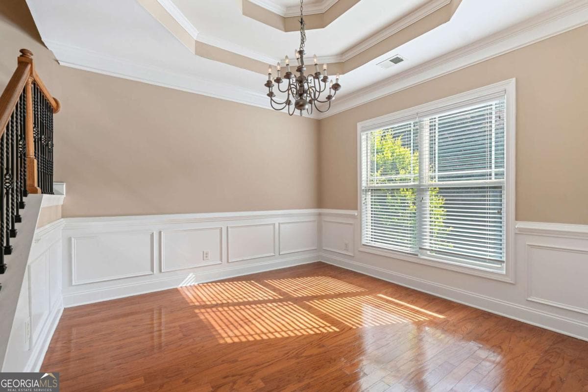 6 bedroom, 4.5 bathroom, 4,405 sq ft single family residence for sale at 135 Lar Court, Athens, GA 30606 — photo 4