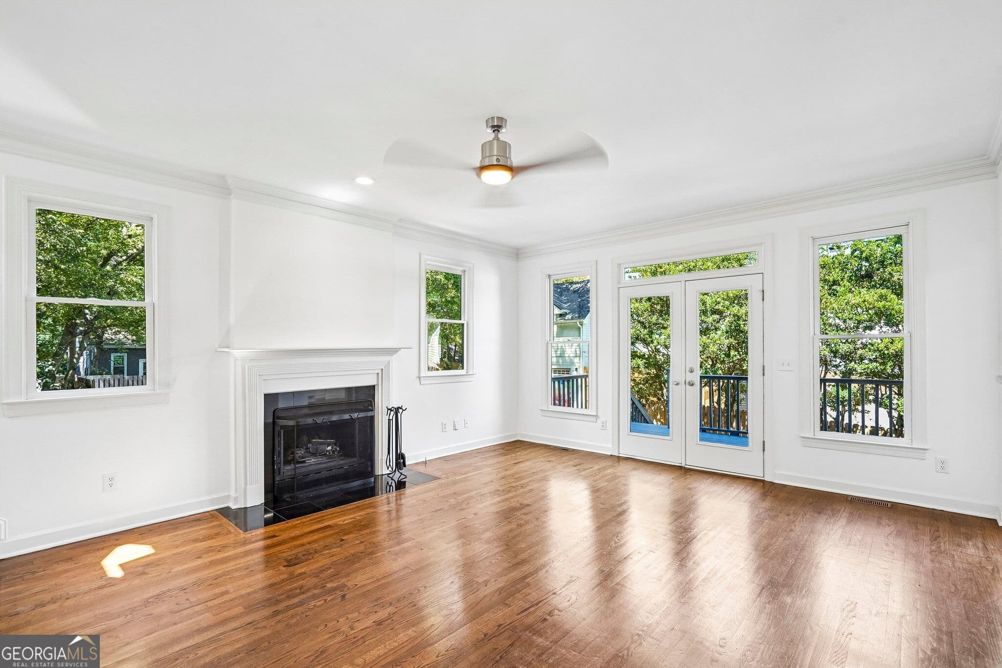 3 bedroom, 2.5 bathroom, 1,820 sq ft single family residence for sale at 322 8th Street, Atlanta, GA 30309 — photo 6