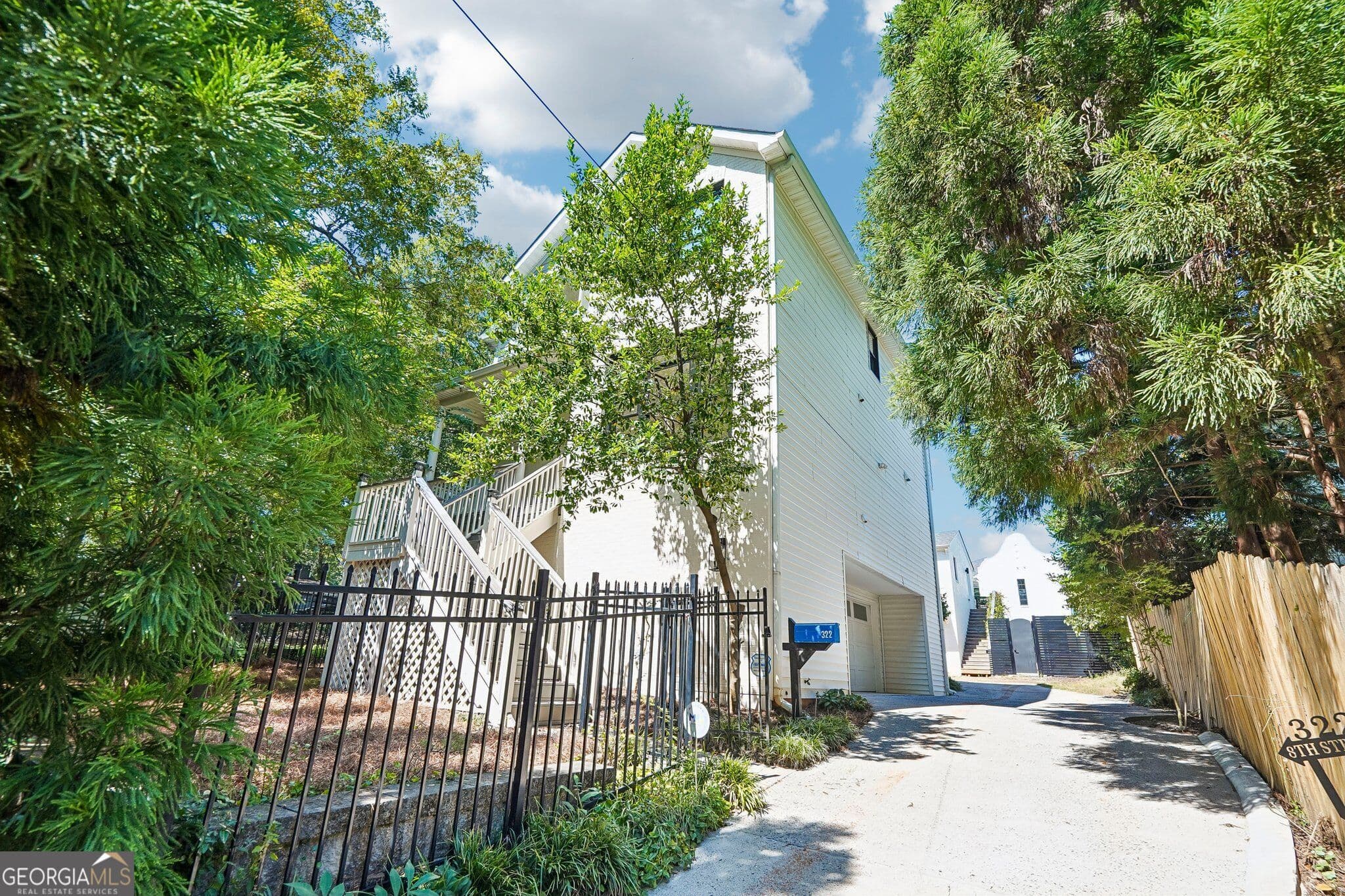 3 bedroom, 2.5 bathroom, 1,820 sq ft single family residence for sale at 322 8th Street, Atlanta, GA 30309 — photo 3