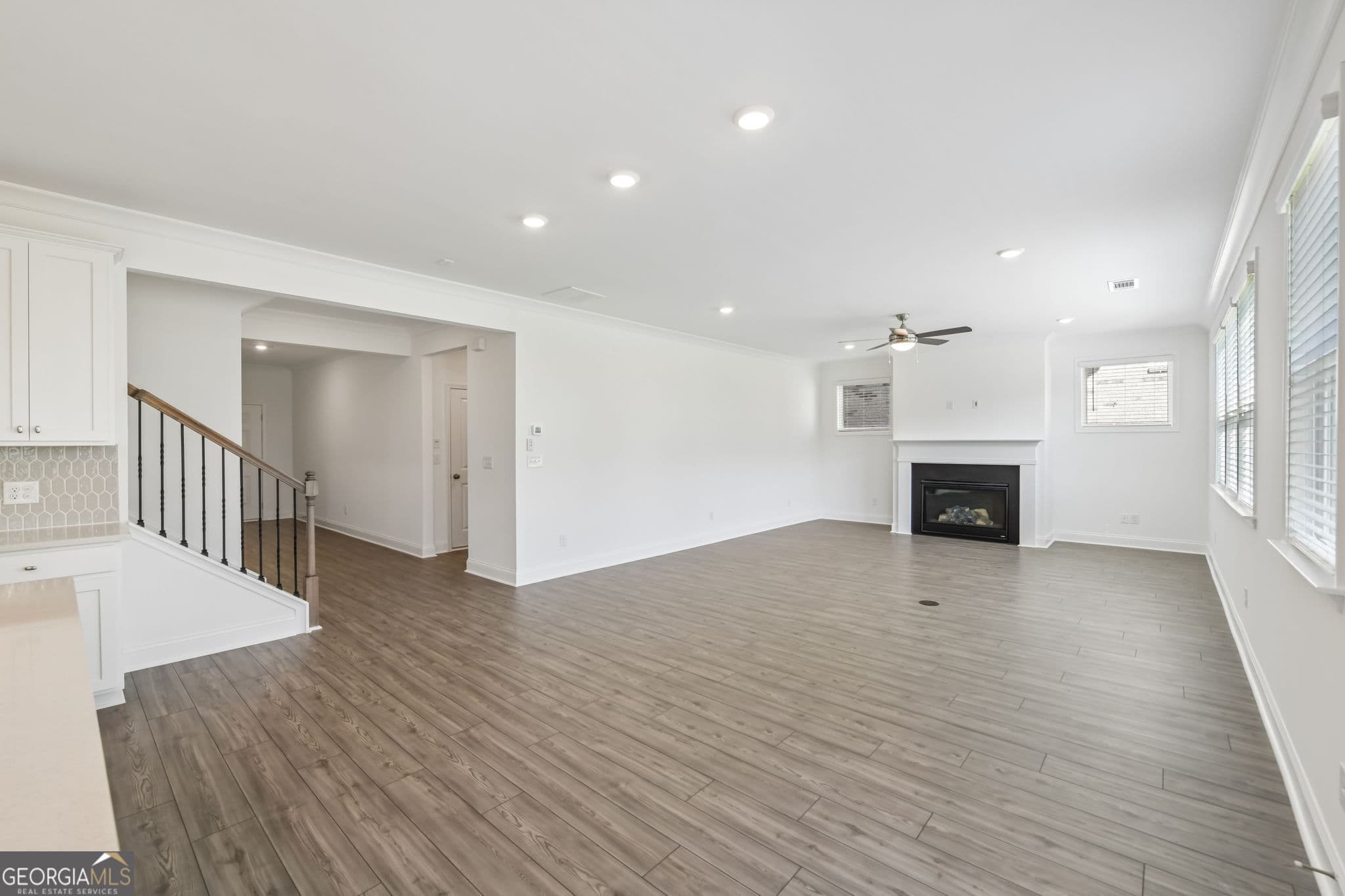 5 bedroom, 4.5 bathroom, 2,696 sq ft single family residence for sale at 1693 Caldwell Bend Lane, Dacula, GA 30019 — photo 9