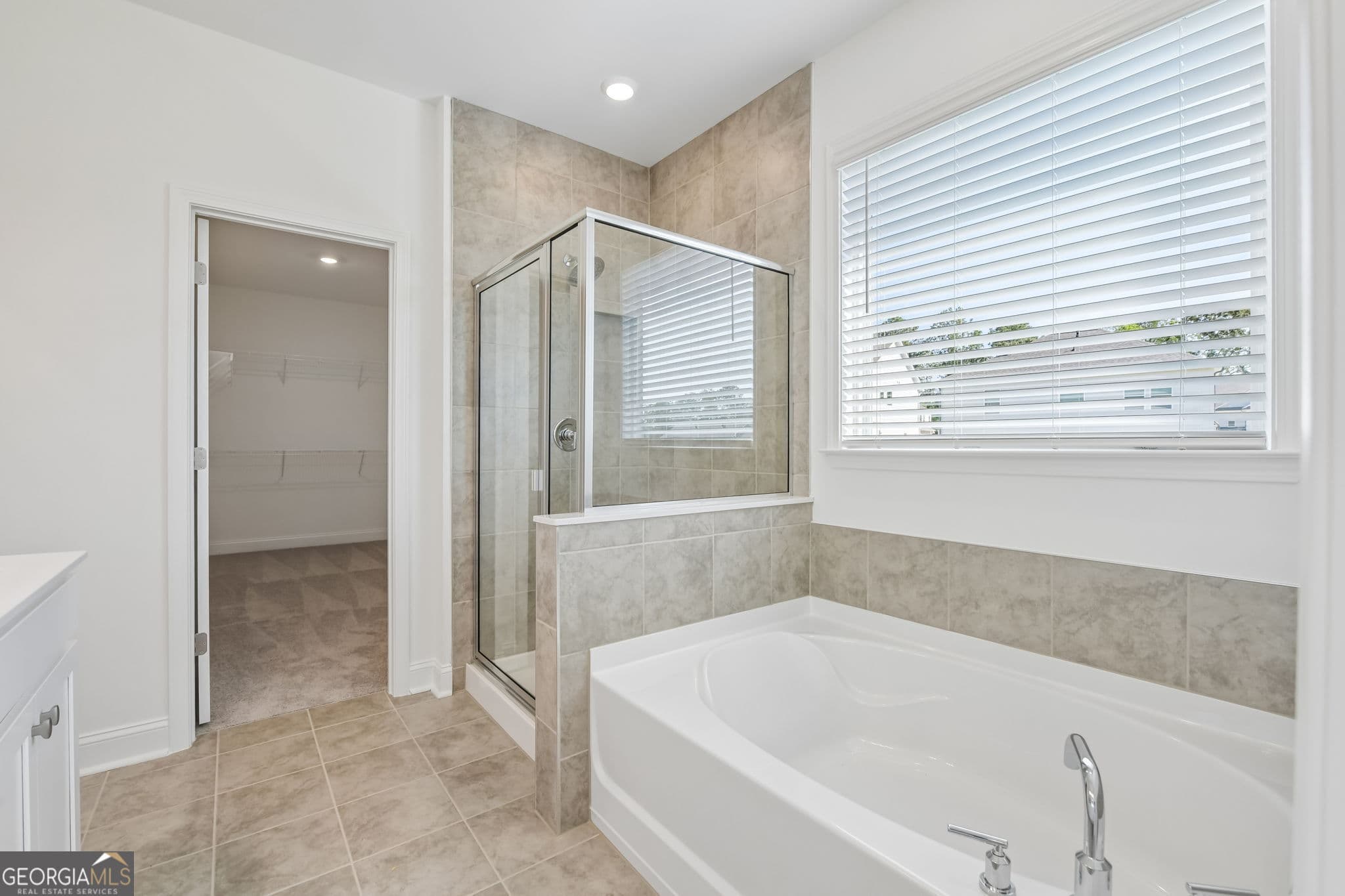 5 bedroom, 4.5 bathroom, 2,696 sq ft single family residence for sale at 1693 Caldwell Bend Lane, Dacula, GA 30019 — photo 4
