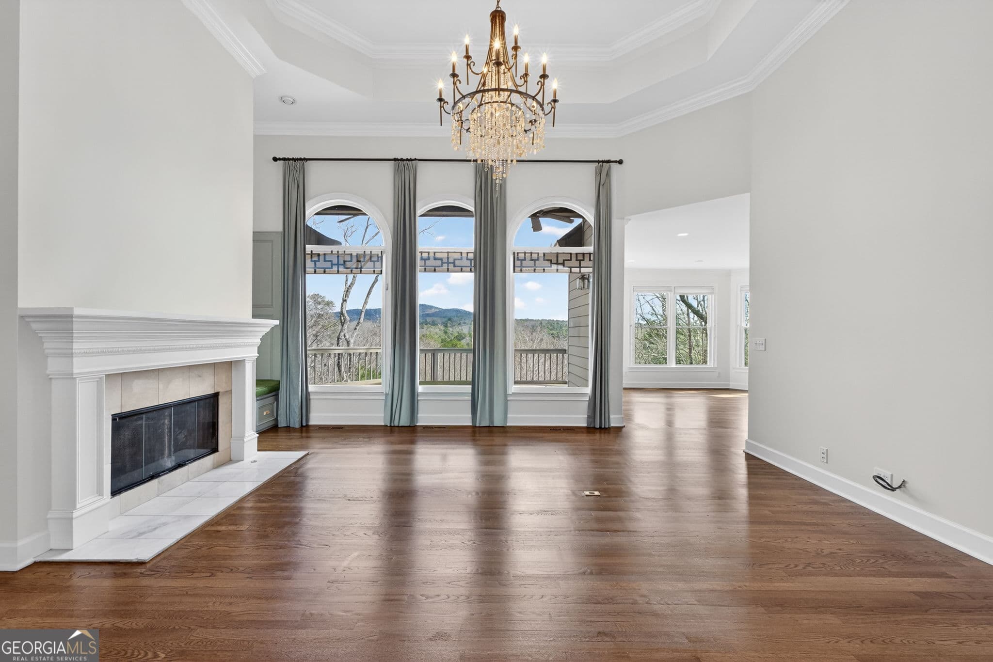 5 bedroom, 4.5 bathroom, 5,495 sq ft single family residence for sale at 1027 Hunters Trace, Big Canoe, GA 30143 — photo 7