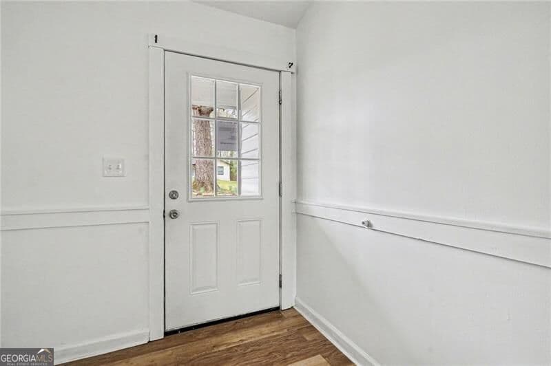 3 bedroom, 2 bathroom, 1,259 sq ft single family residence for sale at 400 Hemlock Drive, Lawrenceville, GA 30046 — photo 9