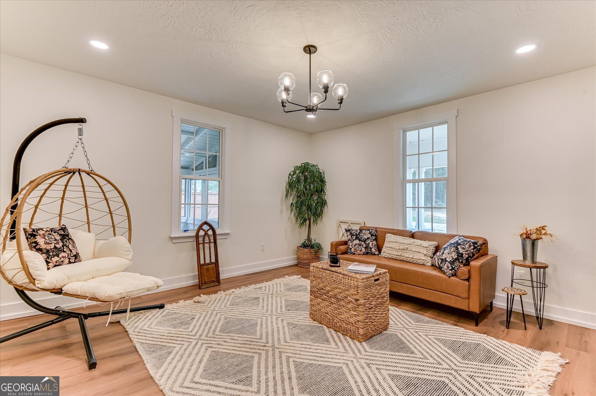 4 bedroom, 3 bathroom, 2,915 sq ft single family residence for sale at 284 Elm Street, Lincolnton, GA 30817 — photo 6