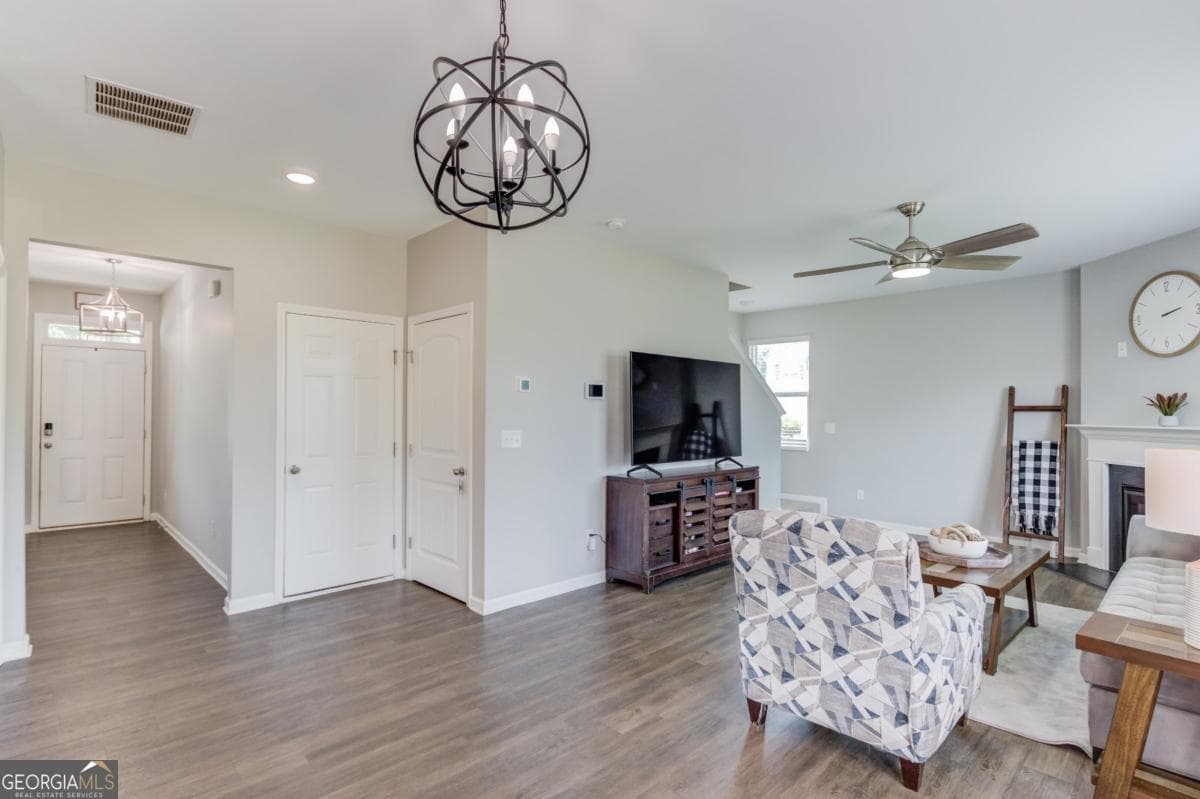 3 bedroom, 2.5 bathroom, 2,164 sq ft single family residence for sale at 5453 Barberry Avenue, Oakwood, GA 30566 — photo 10