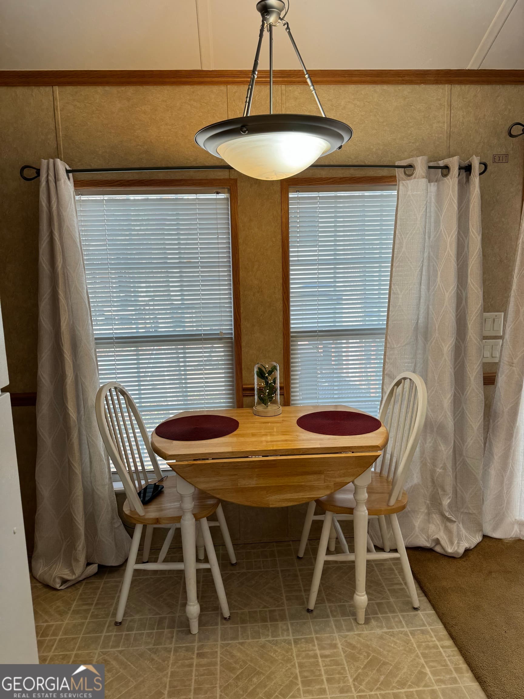 1 bedroom, 1 bathroom, 400 sq ft cabin,single family residence for sale at 88 Canyon Pass Road, Cleveland, GA 30528 — photo 7
