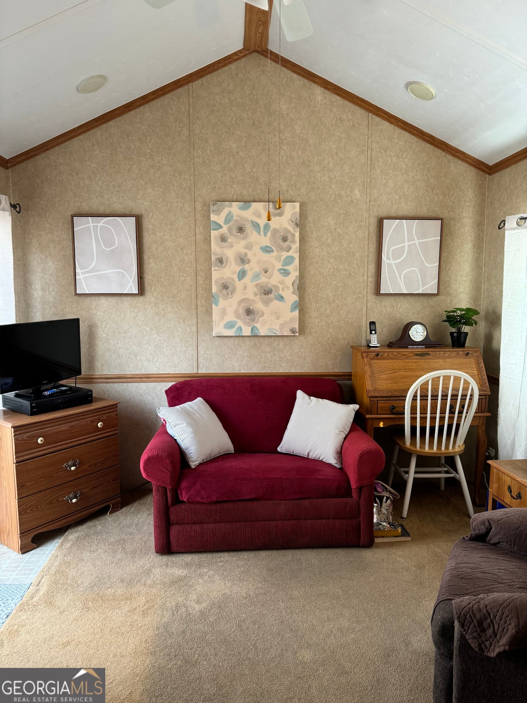 1 bedroom, 1 bathroom, 400 sq ft cabin,single family residence for sale at 88 Canyon Pass Road, Cleveland, GA 30528 — photo 4