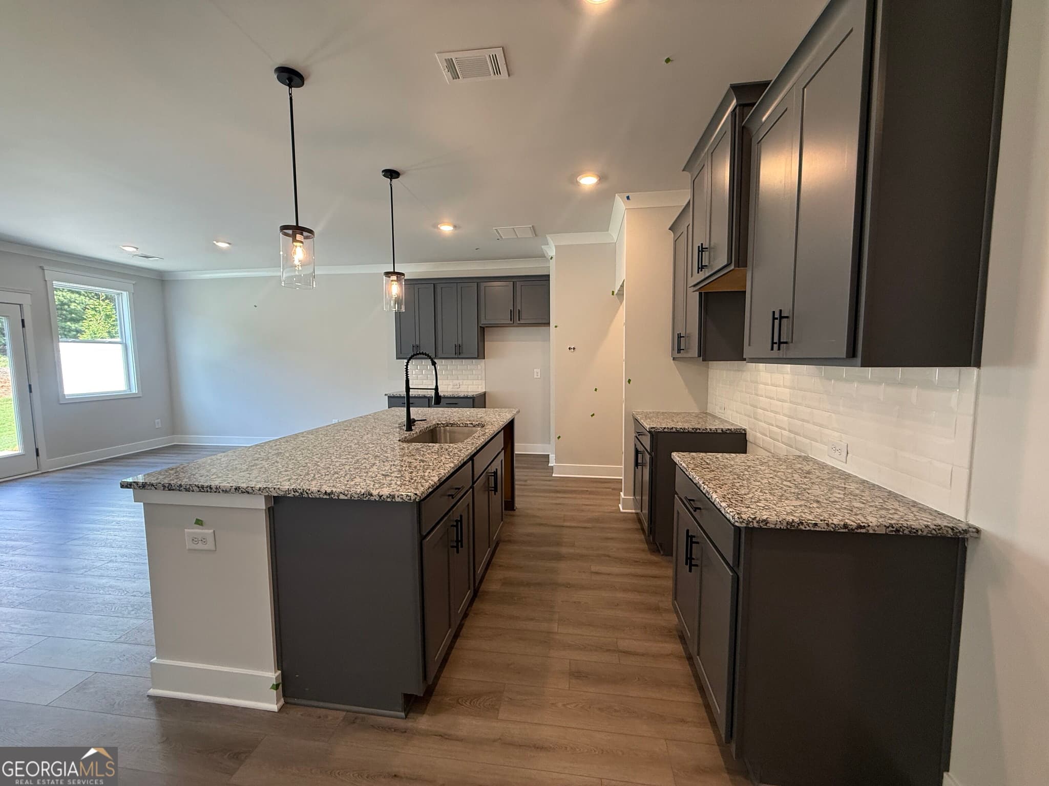 3 bedroom, 2.5 bathroom, 1,853 sq ft townhouse for sale at 291 Brook Landing Circle, Auburn, GA 30011 — photo 5