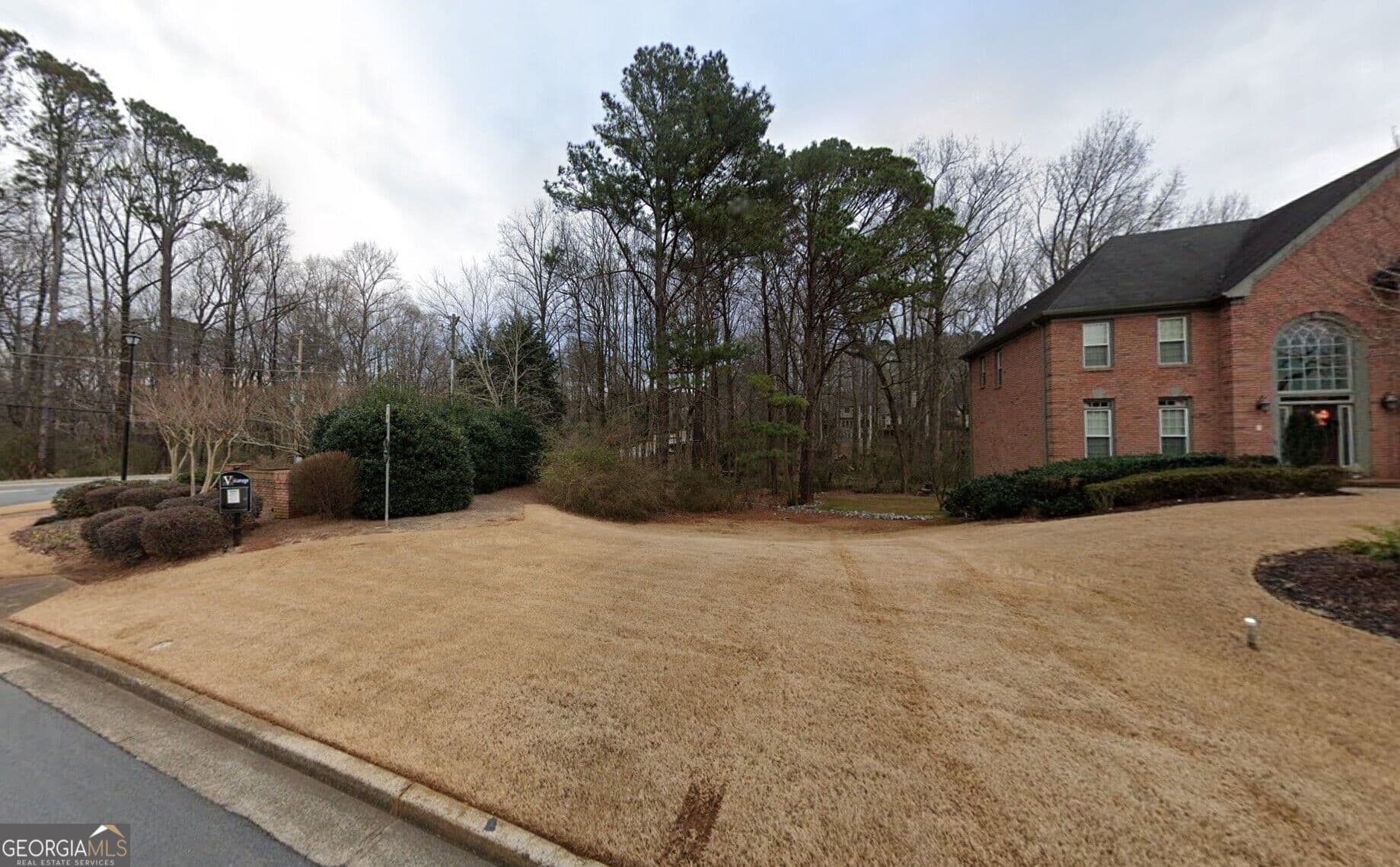 residential lot for sale at 5655 Vicarage Walk, Johns Creek, GA 30005 — photo 2