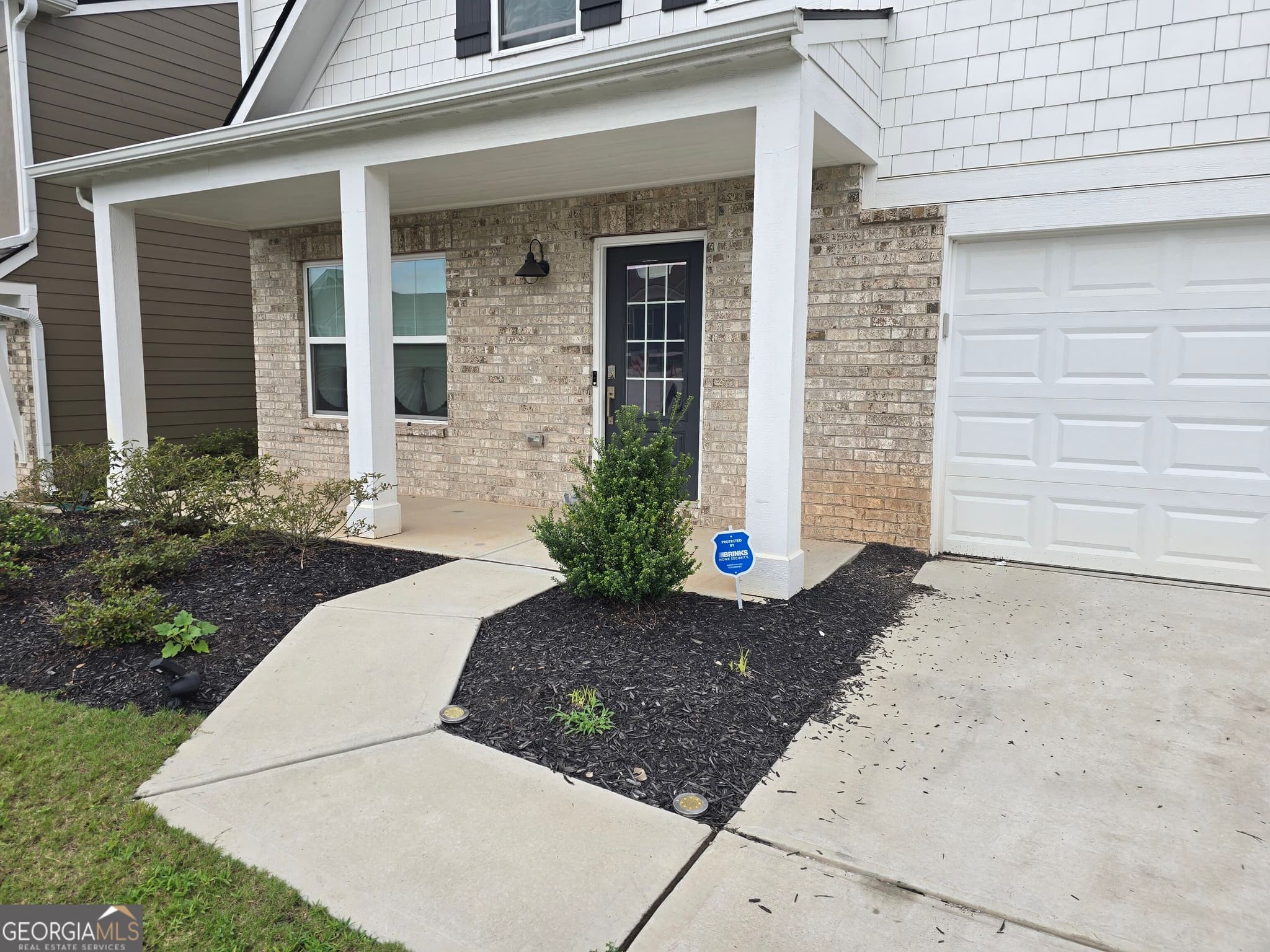 5 bedroom, 3 bathroom, 2,715 sq ft single family residence for sale at 166 Traminer Way, Braselton, GA 30517 — photo 2