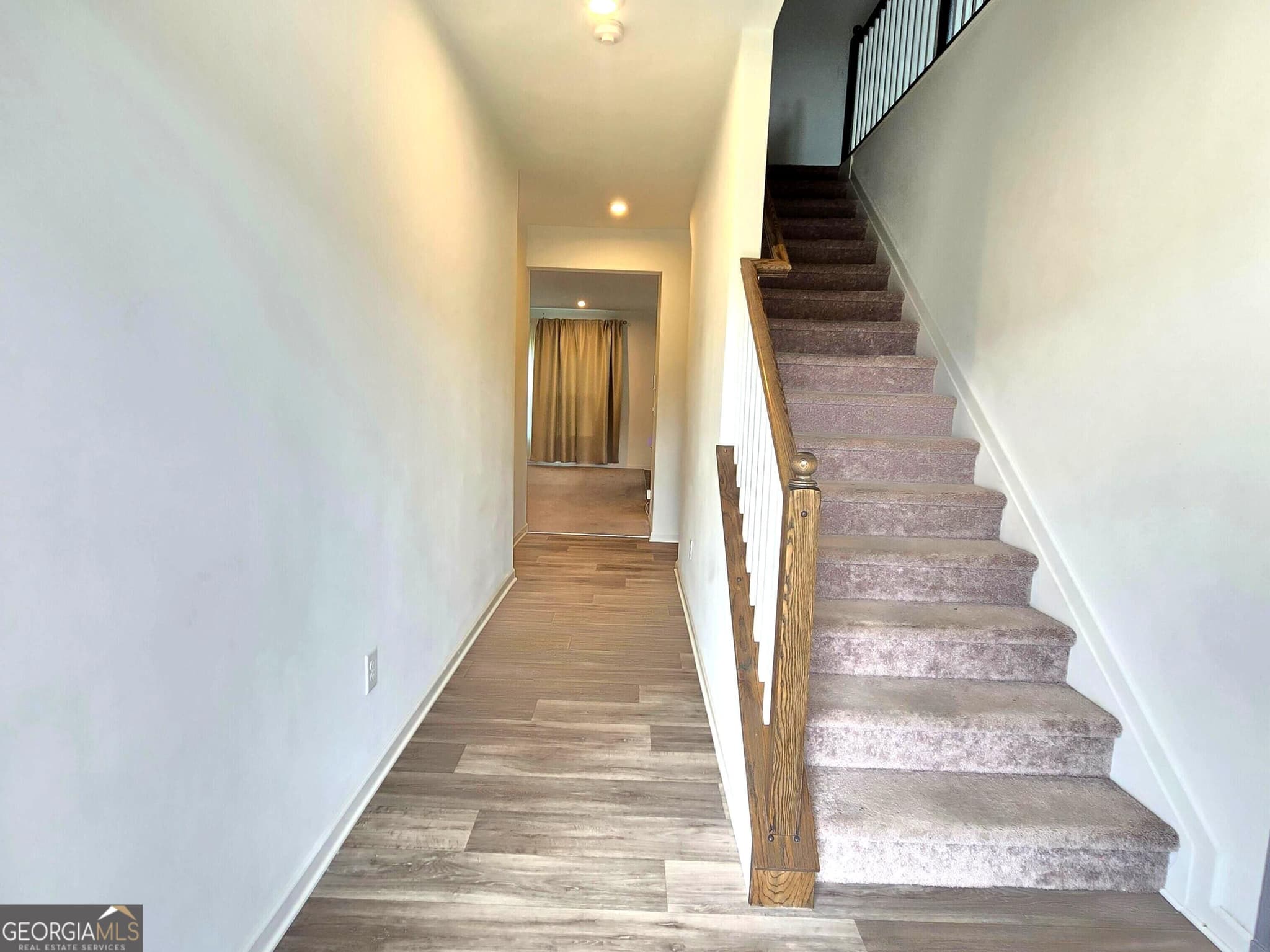5 bedroom, 3 bathroom, 2,715 sq ft single family residence for sale at 166 Traminer Way, Braselton, GA 30517 — photo 5