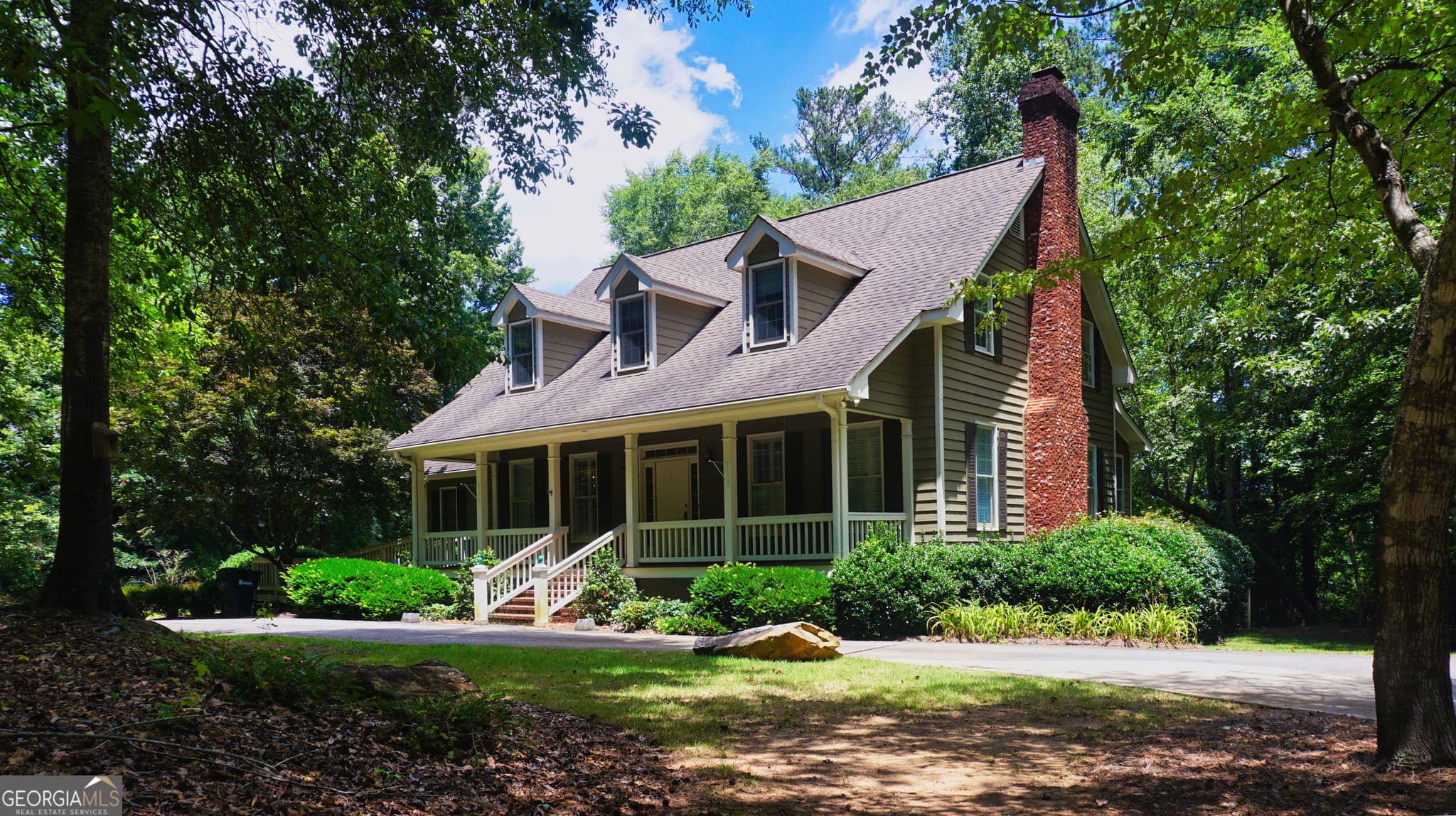 4 bedroom, 3 bathroom, 2,604 sq ft single family residence sold at 8163 Dearing Street, Covington, GA 30014