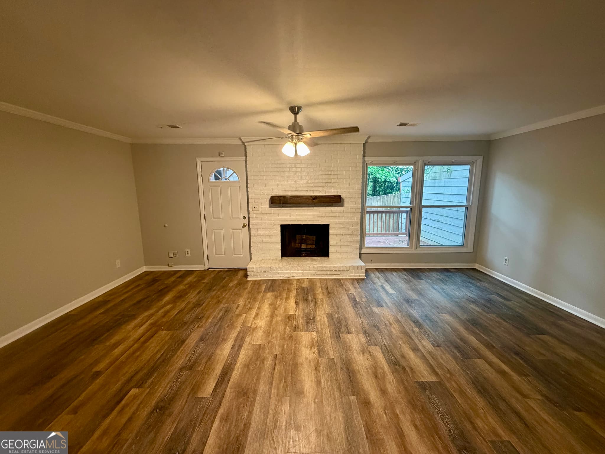 2 bedroom, 2.5 bathroom, 1,452 sq ft townhouse for sale at 397 Patrick Henry Court, Riverdale, GA 30274 — photo 2