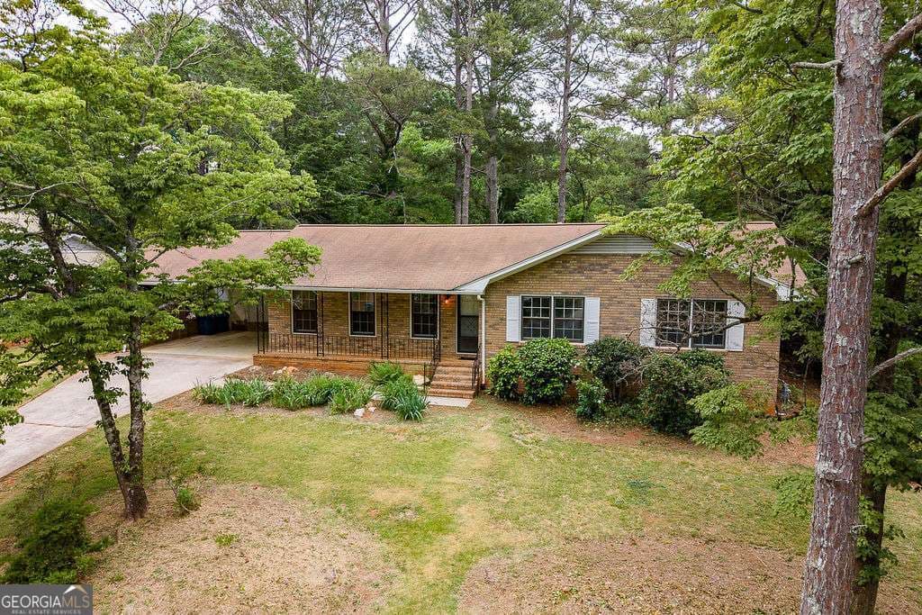 3 bedroom, 2 bathroom, 1,564 sq ft single family residence sold at 265 University Circle, Athens, GA 30605