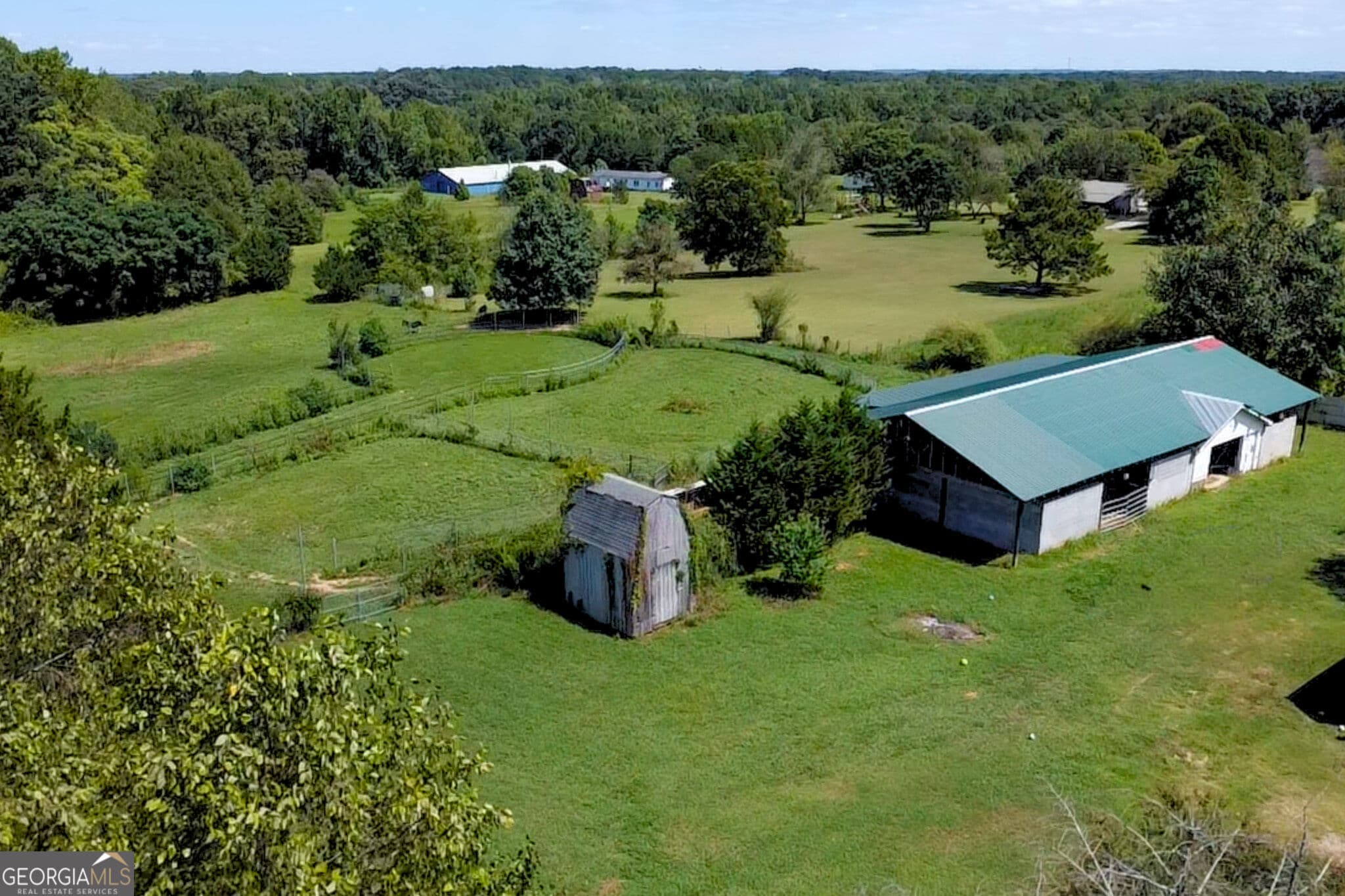 4 bedroom, 2 bathroom, 1,887 sq ft single family residence for sale at 383 Jones Road, Milner, GA 30257 — photo 5