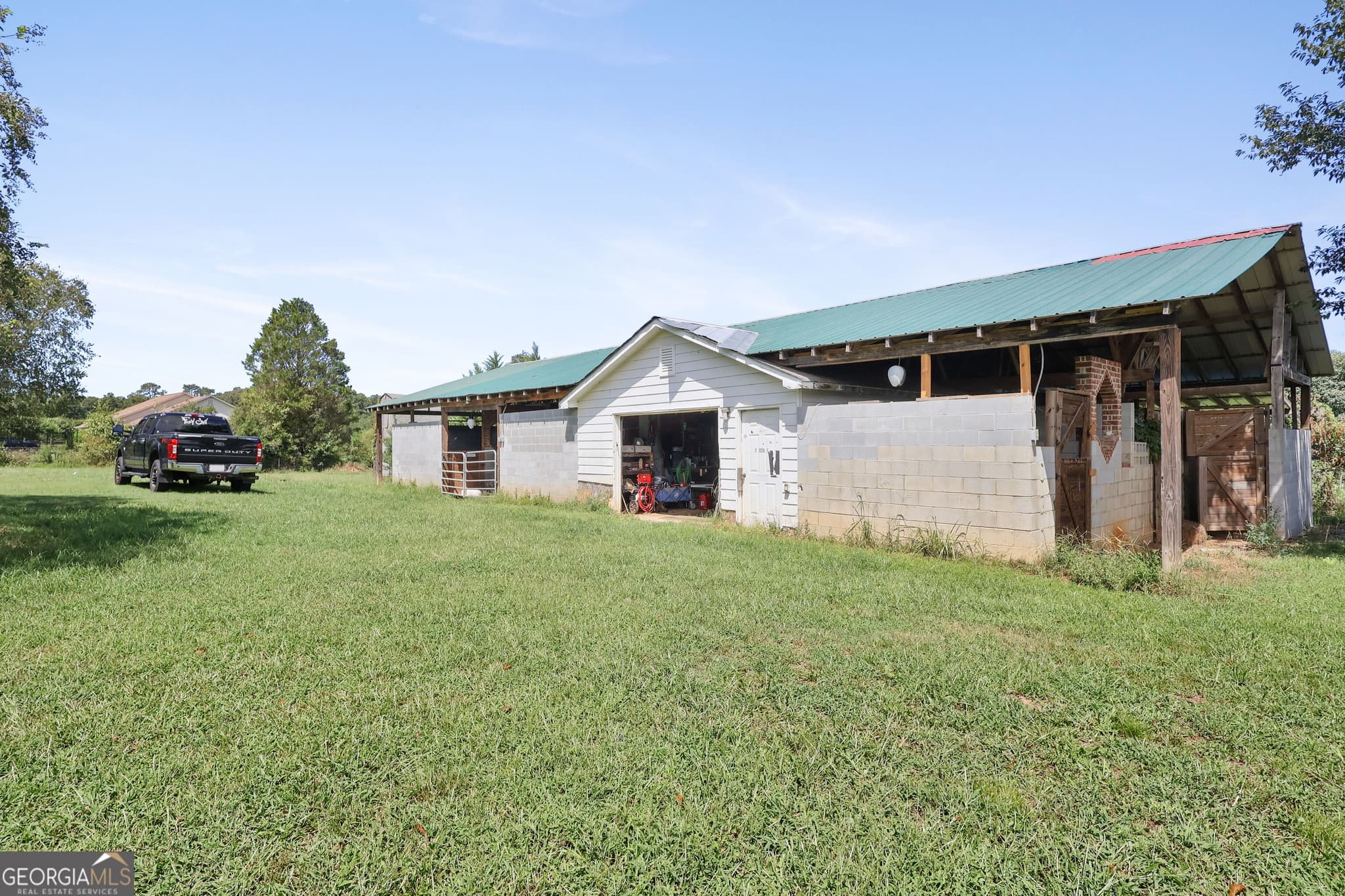 4 bedroom, 2 bathroom, 1,887 sq ft single family residence for sale at 383 Jones Road, Milner, GA 30257 — photo 9