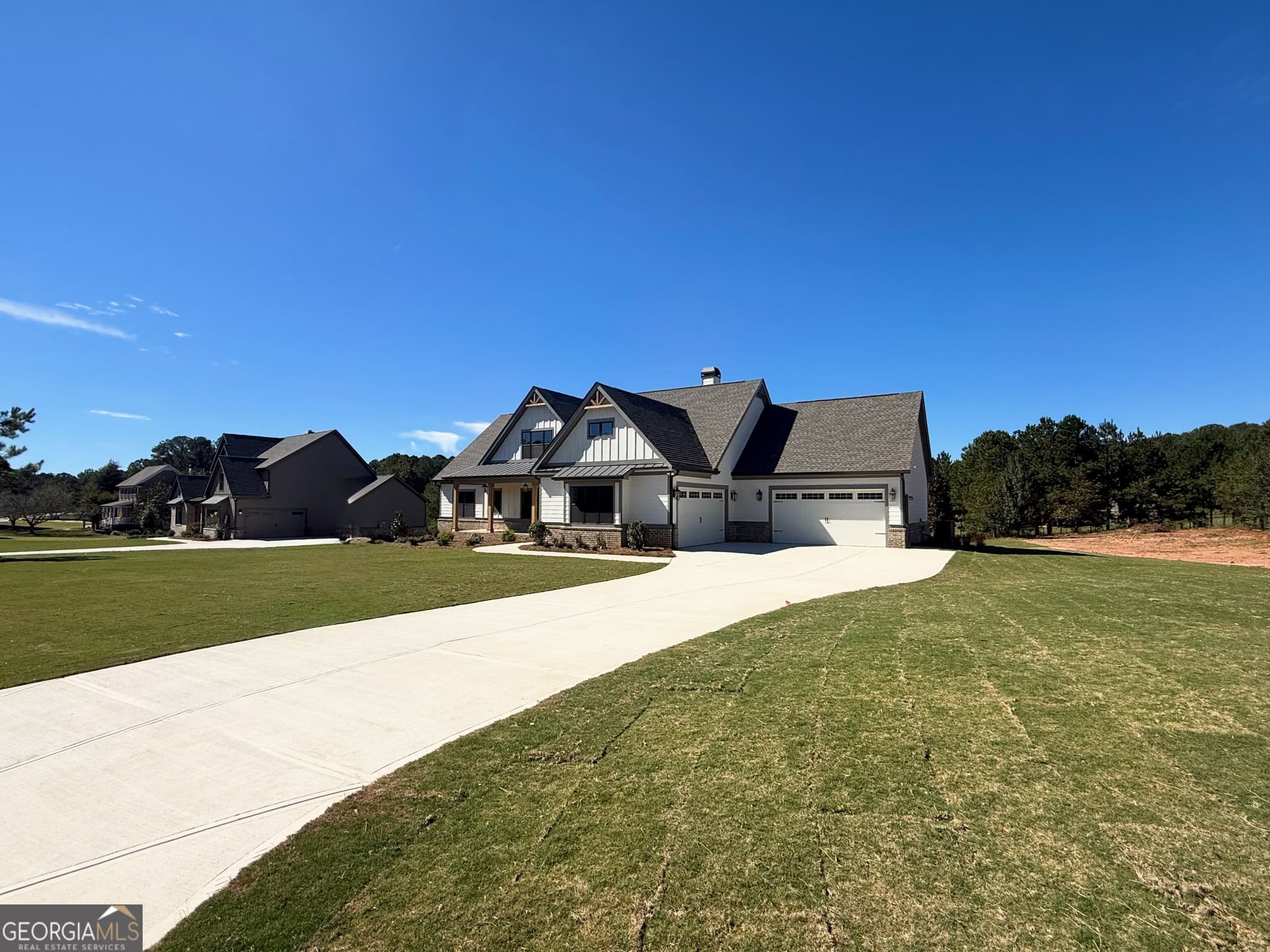 4 bedroom, 3.5 bathroom, 3,042 sq ft single family residence for sale at 2121 Stonegate Way, Monroe, GA 30656