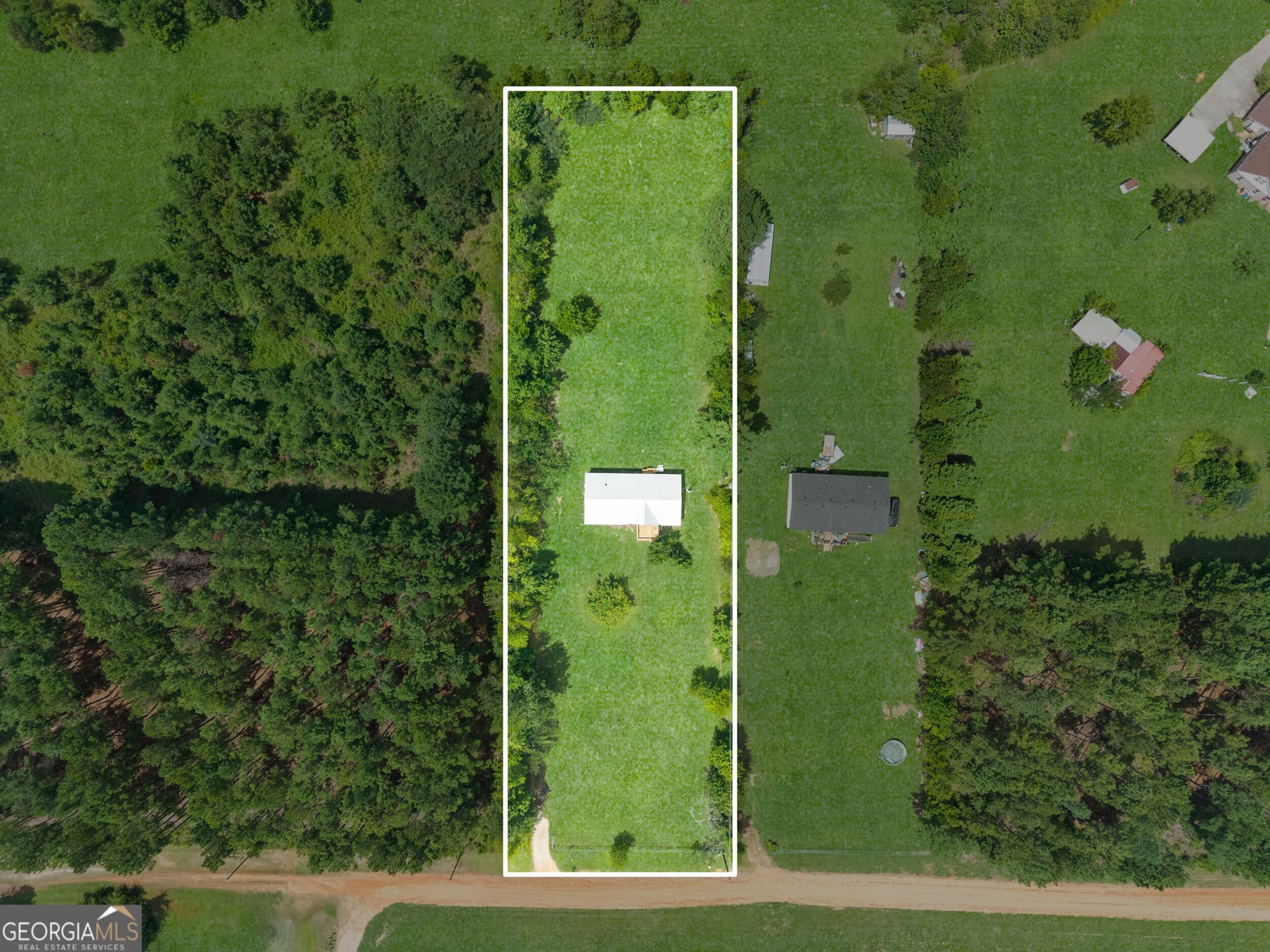 3 bedroom, 2 bathroom, 1,300 sq ft manufactured home,single family residence for sale at 220 Annies Lane, Hephzibah, GA 30815 — photo 2