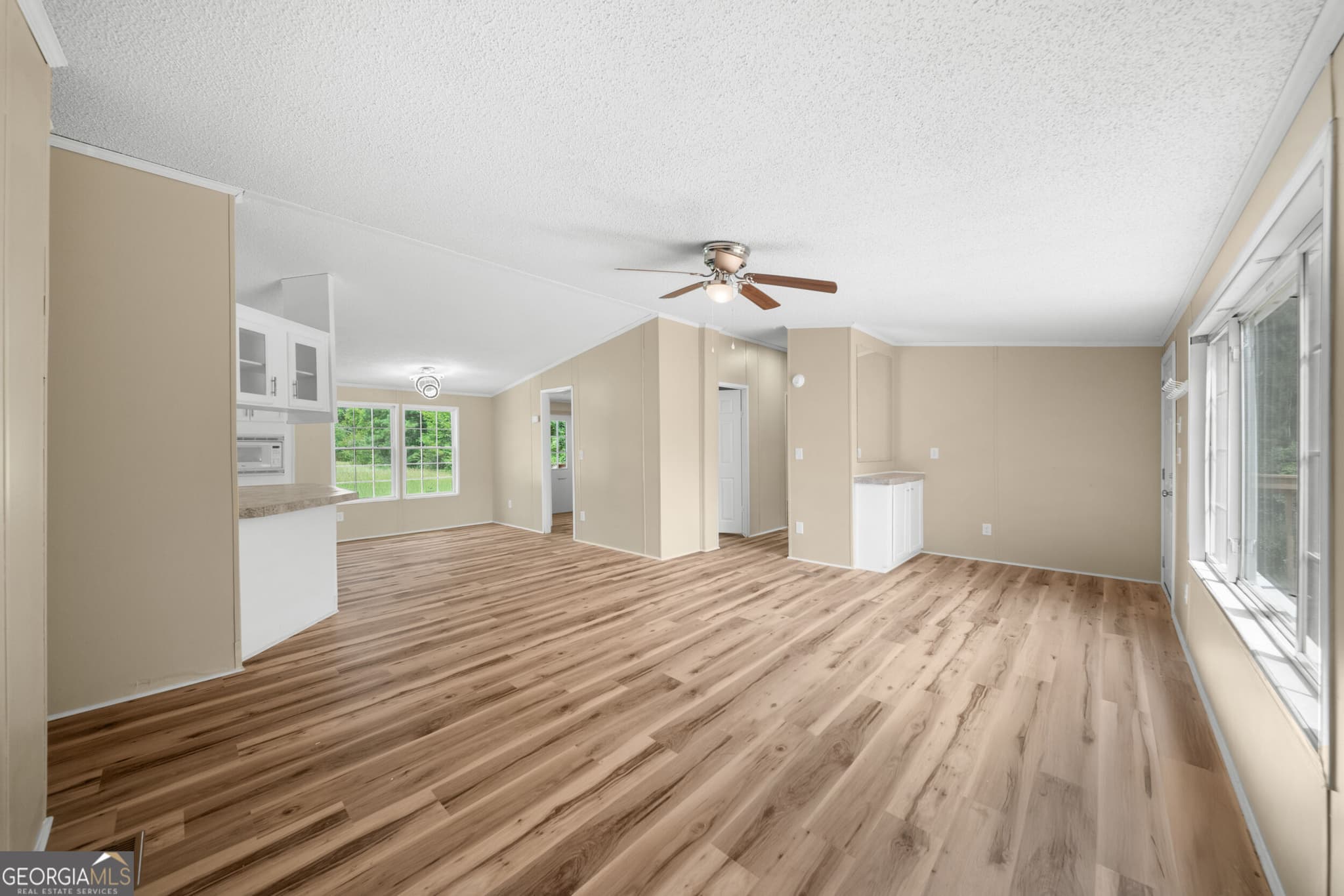 3 bedroom, 2 bathroom, 1,300 sq ft manufactured home,single family residence for sale at 220 Annies Lane, Hephzibah, GA 30815 — photo 6