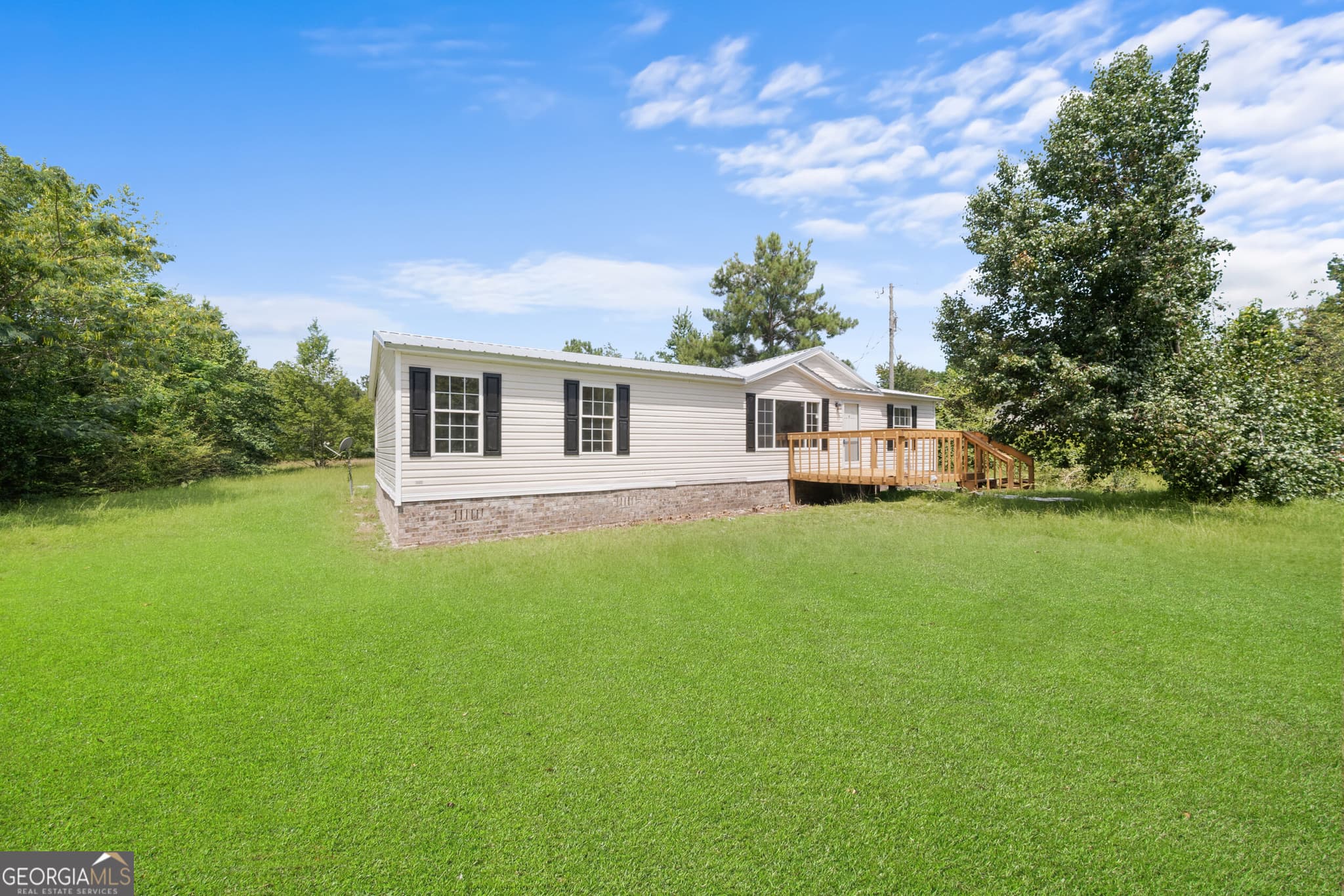 3 bedroom, 2 bathroom, 1,300 sq ft manufactured home,single family residence for sale at 220 Annies Lane, Hephzibah, GA 30815 — photo 3