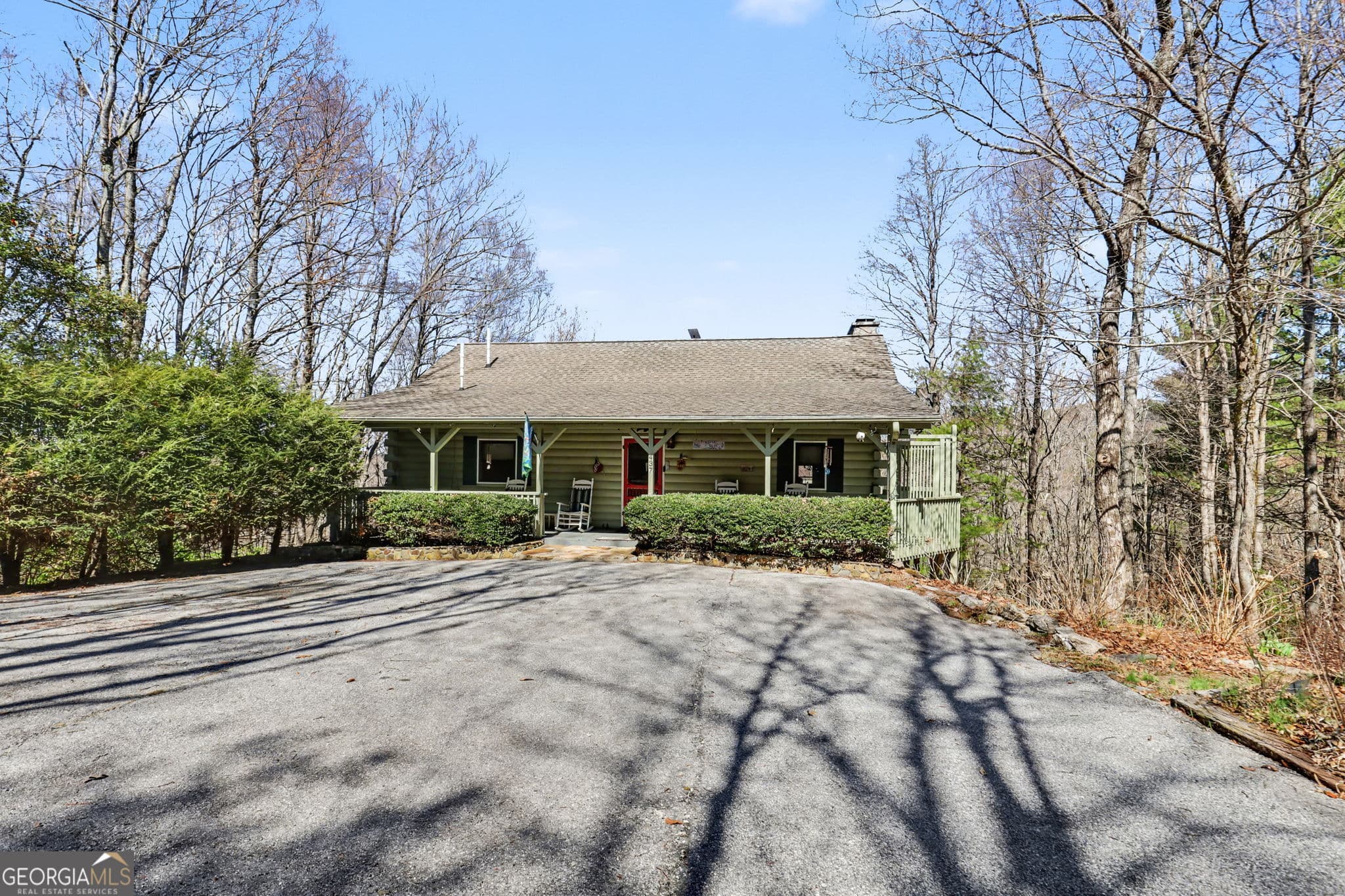 2 bedroom, 2.5 bathroom, 2,280 sq ft cabin,single family residence for sale at 437 Highpoint Drive, Scaly Mountain, NC 28775 — photo 6