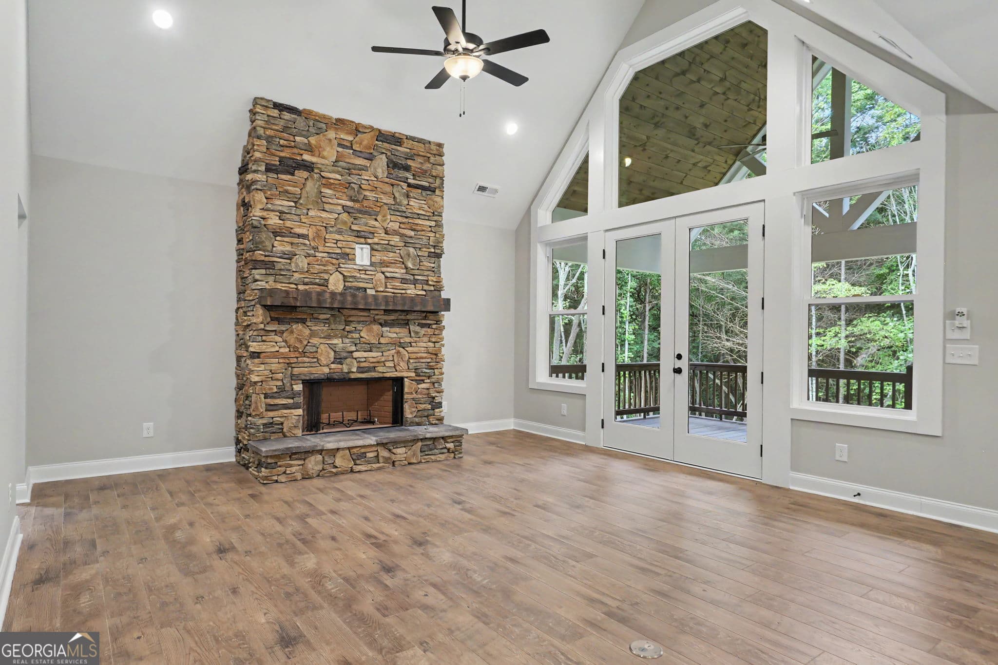 3 bedroom, 3 bathroom, 2,971 sq ft single family residence for sale at 443 Hawks Nest Drive, Blairsville, GA 30512 — photo 5