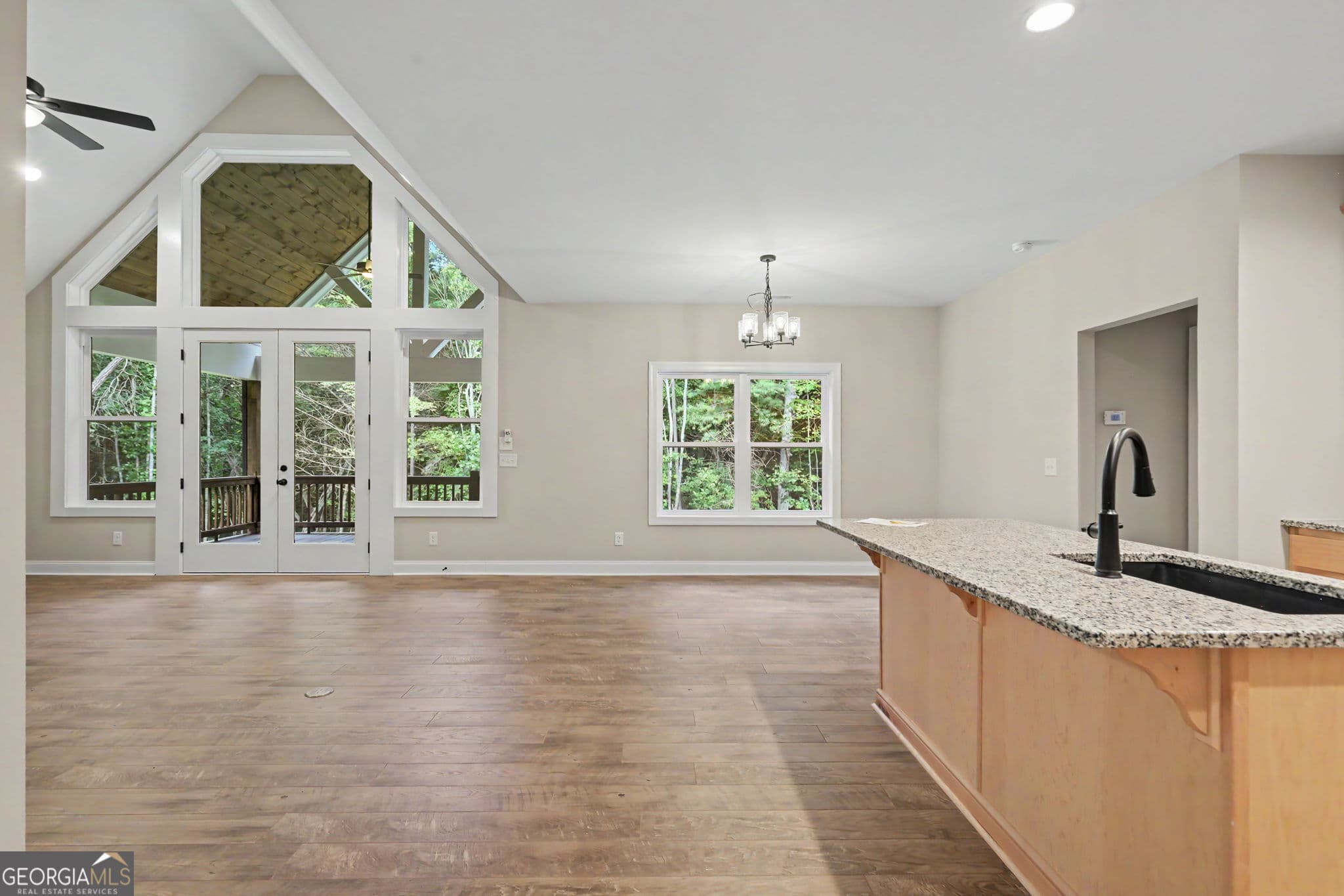 3 bedroom, 3 bathroom, 2,971 sq ft single family residence for sale at 443 Hawks Nest Drive, Blairsville, GA 30512 — photo 4