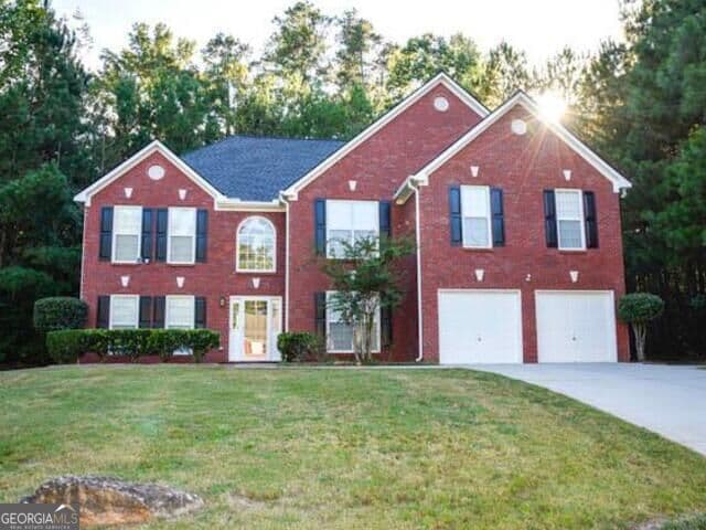 5 bedroom, 3 bathroom, 3,494 sq ft single family residence for sale at 6681 Point Of Woods Drive, Stone Mountain, GA 30087 — photo 2